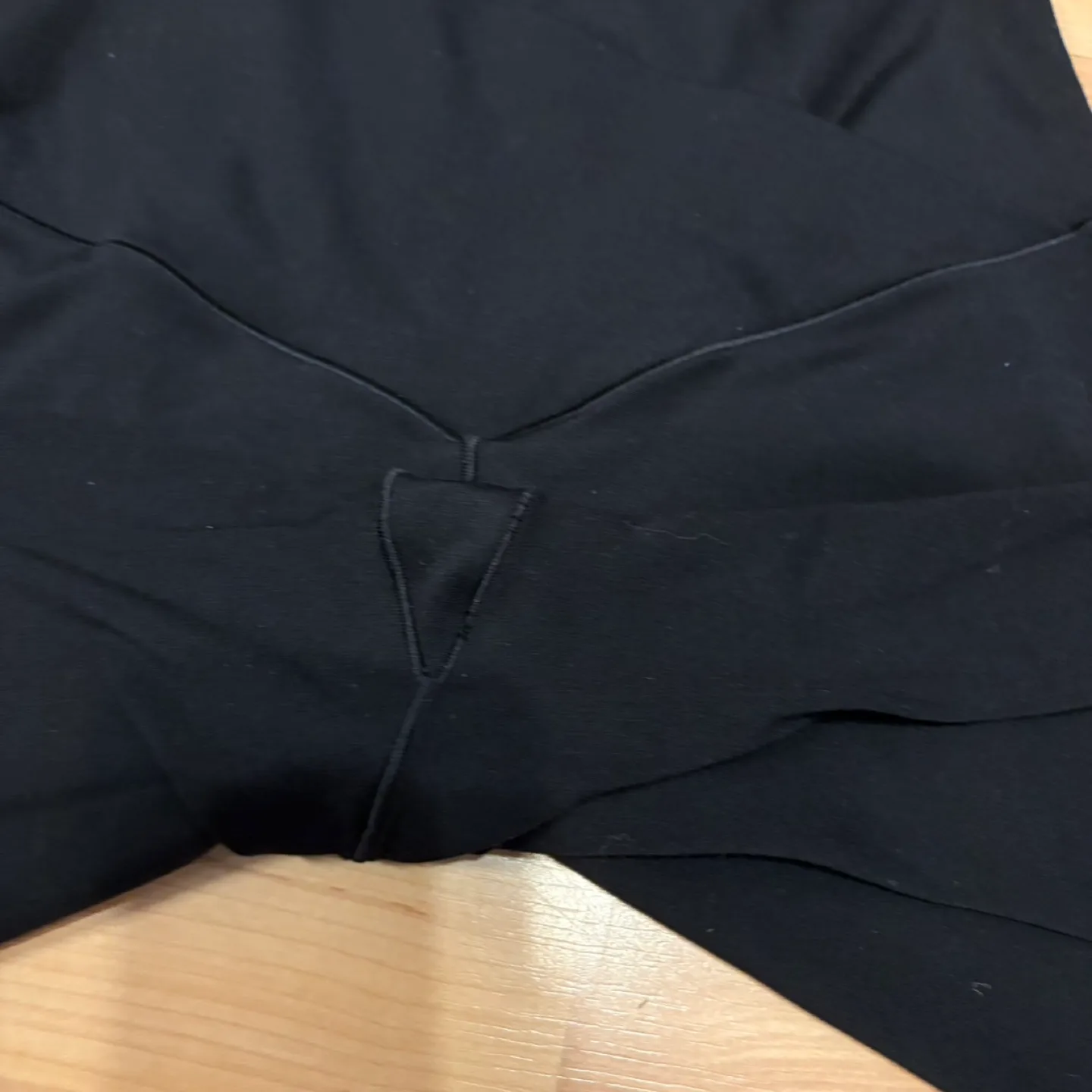 EUC Aerie Black Bike Shorts 7 inches Medium image indicator(4)