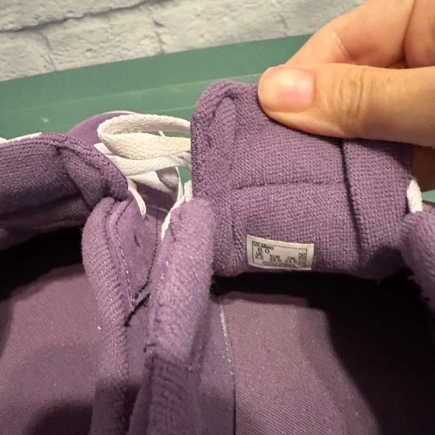 New Vans Sneakers Girls Size 6 (Fits approx women’s 8) image indicator(6)