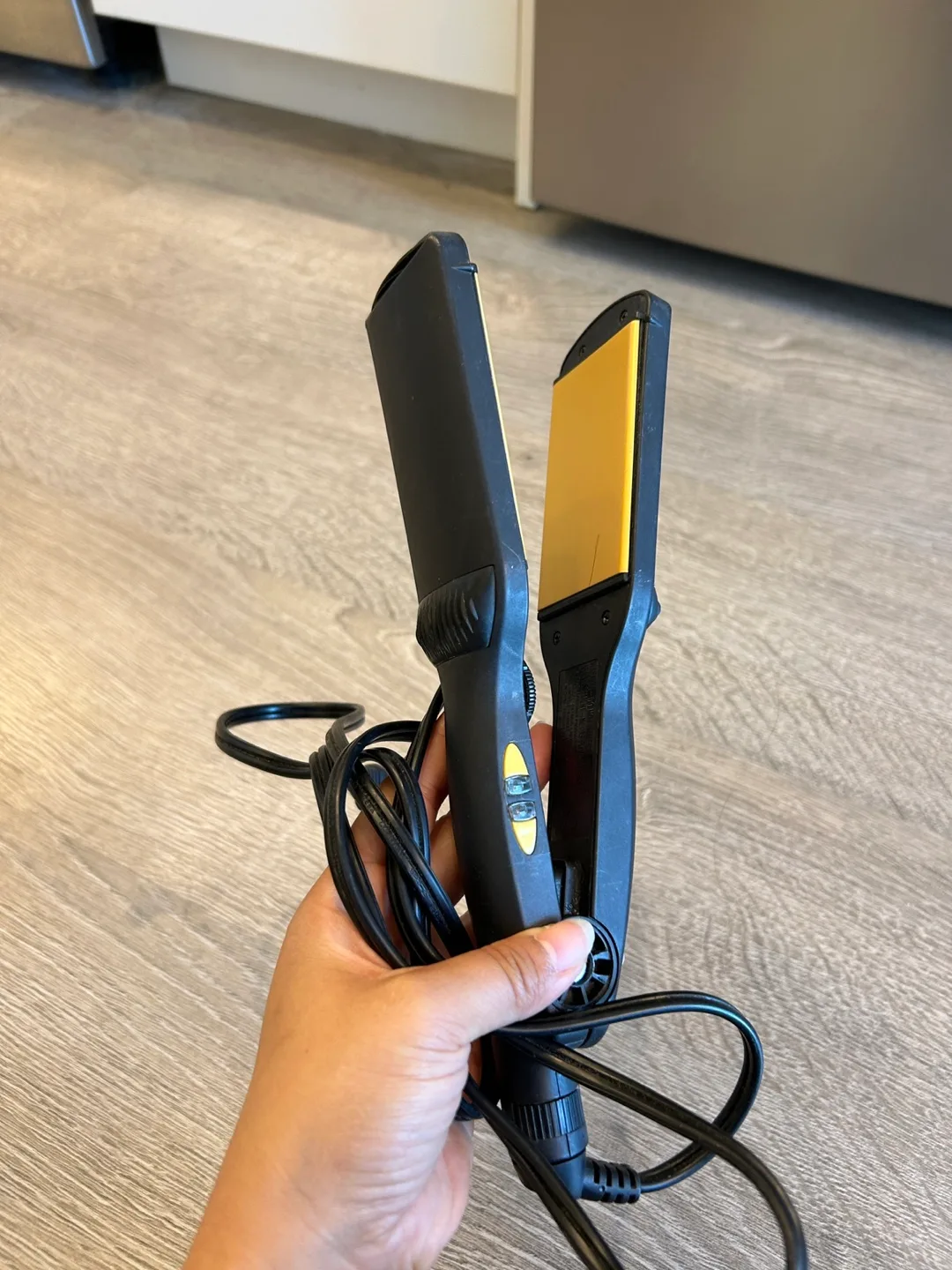 Conair Hair Straightener thumbnail