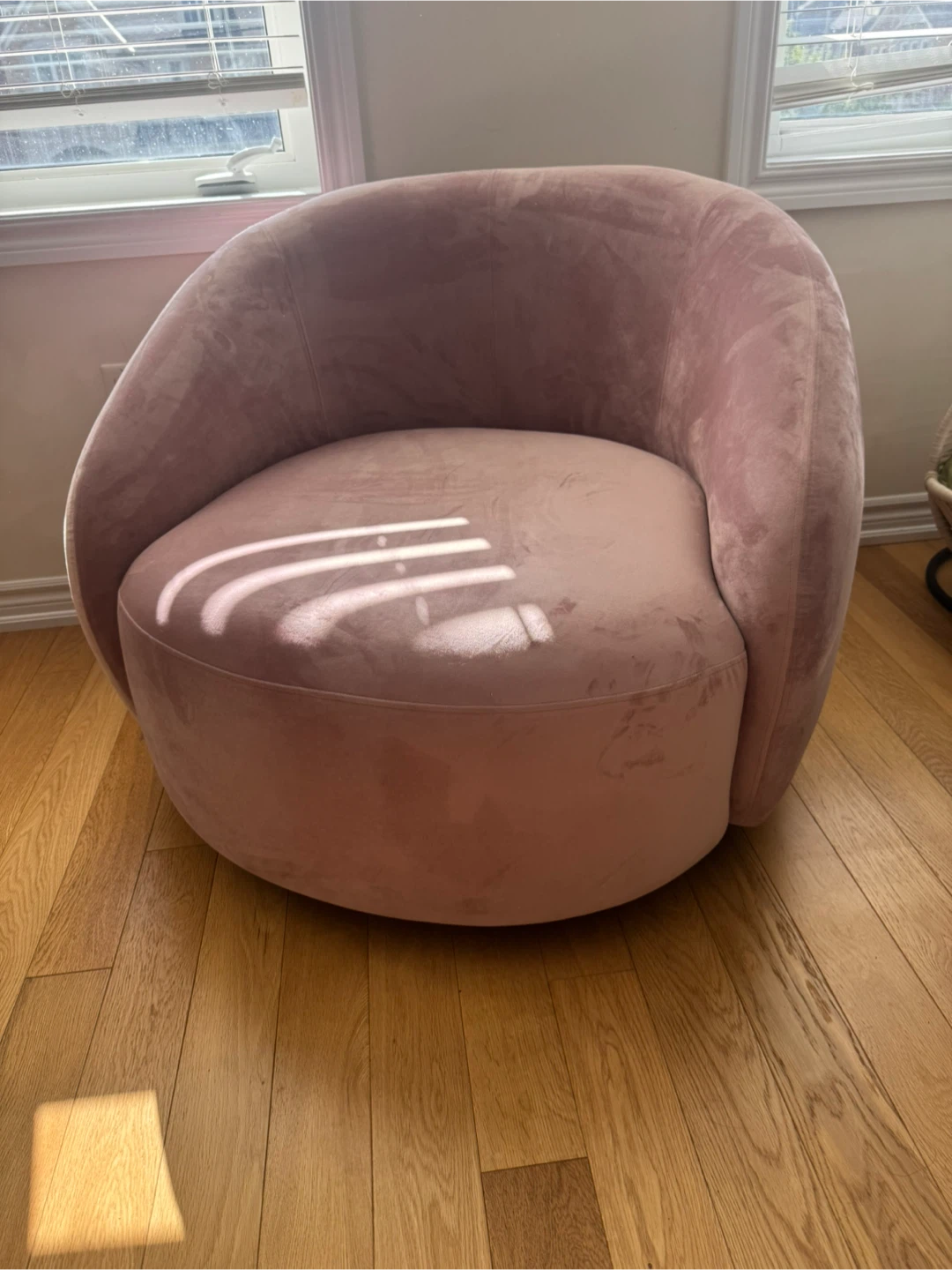 Pink Round Accent Chair - photo 4