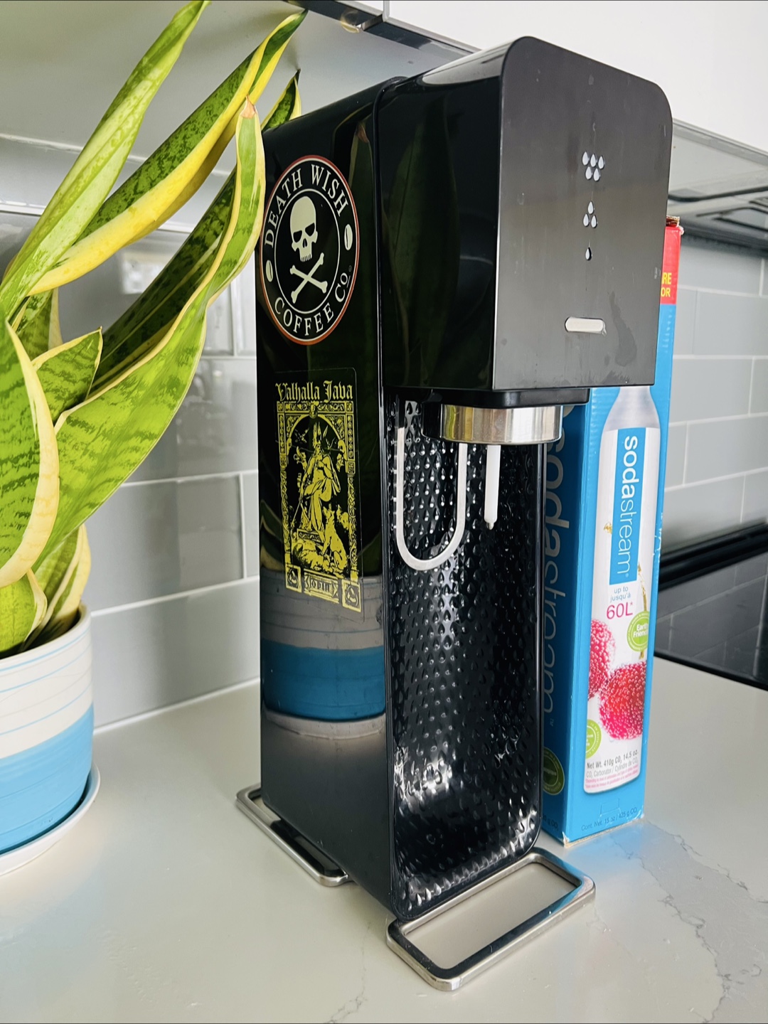 SodaStream Sparkling Water Maker - photo 3