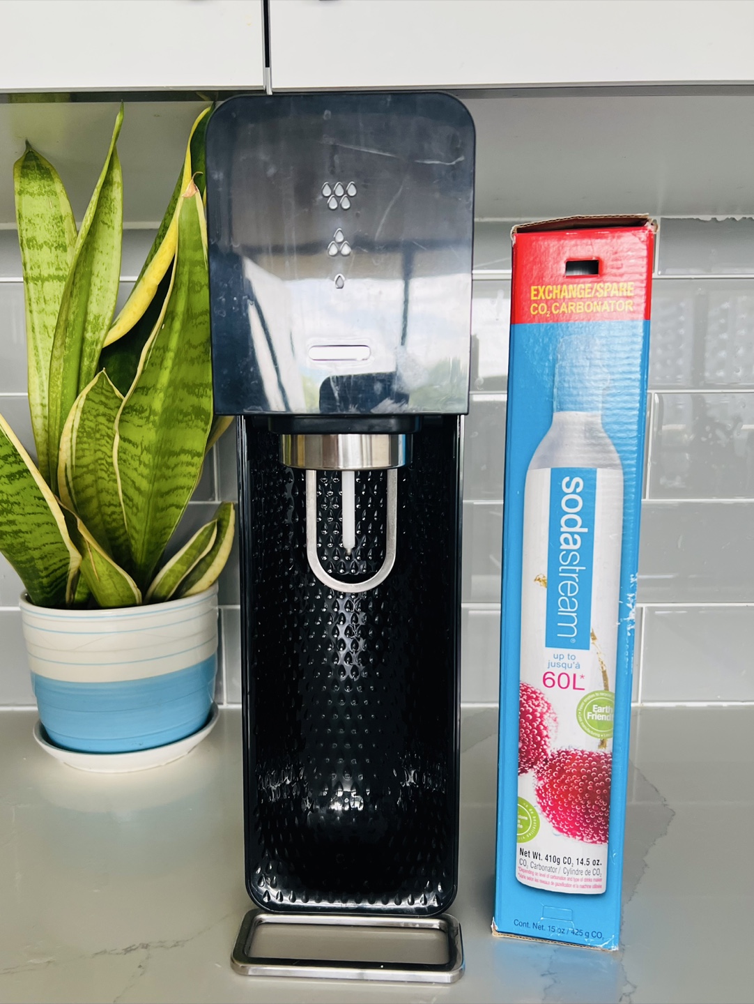 SodaStream Sparkling Water Maker - photo 4