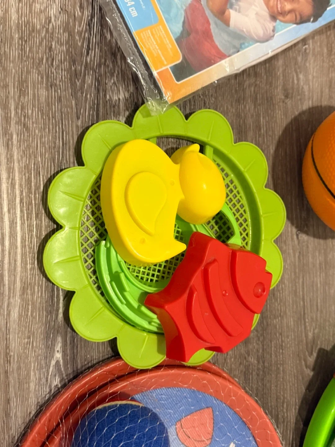 Kids Beach Toys Set - Play Day Beach Ball & More! image indicator(5)