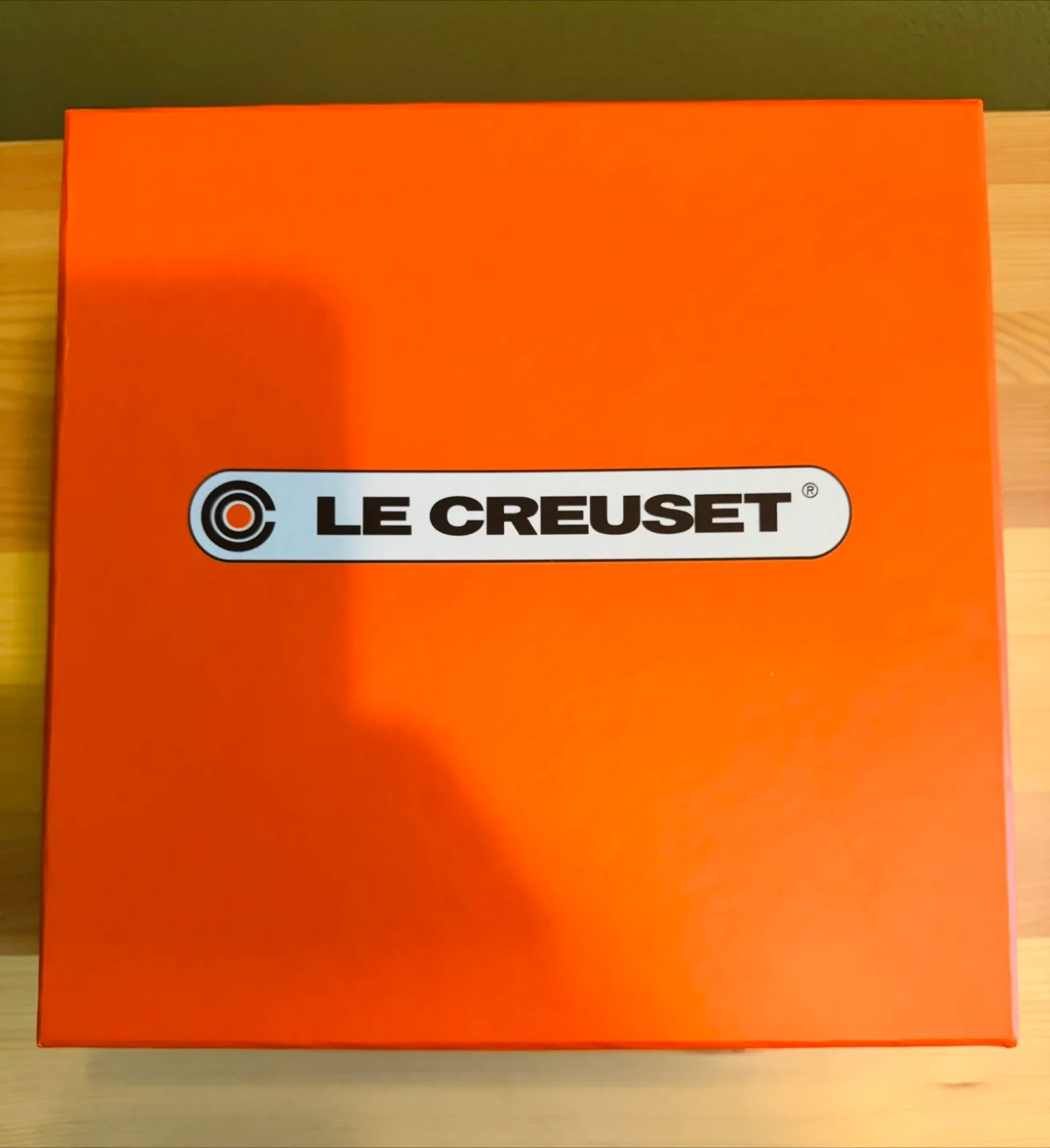 New Le Creuset - Cerise Minimalist Dessert/Salad Plates image indicator(3)