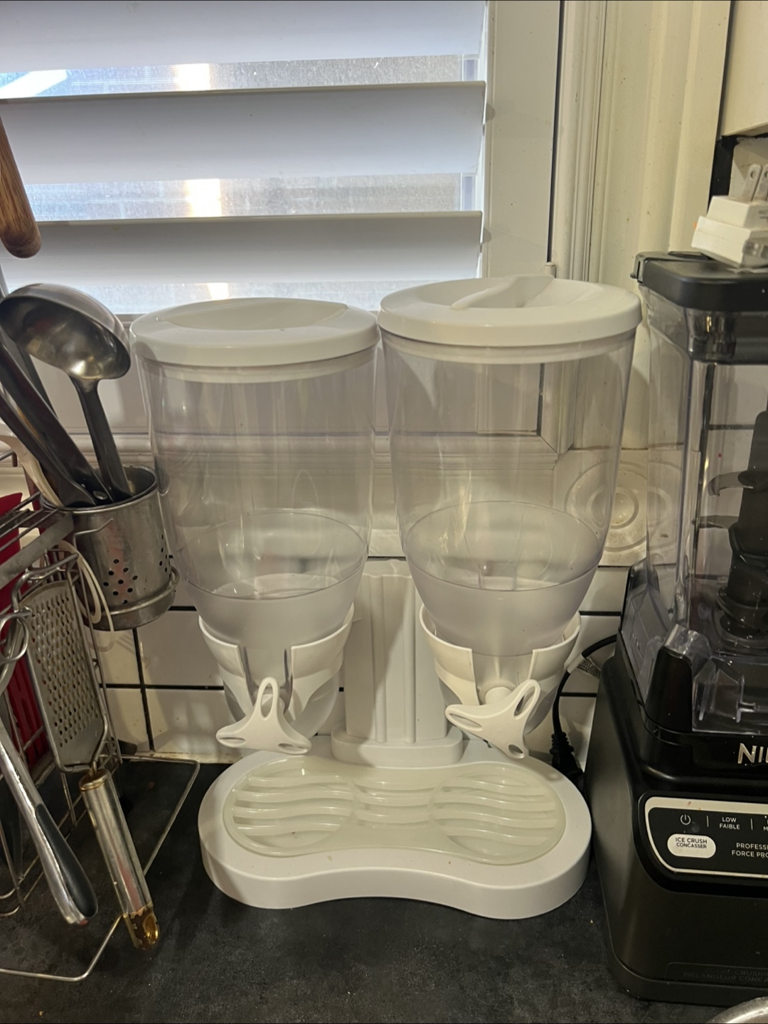 Double Cereal Dispenser - photo 3