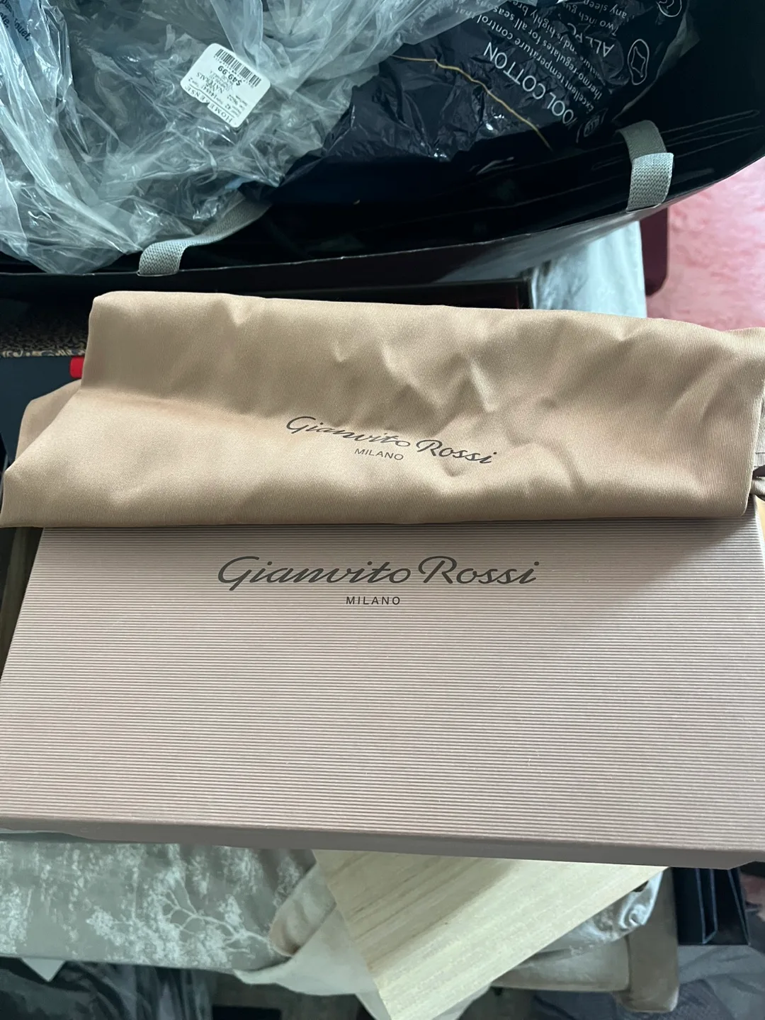 Gianvito Rossi Shoe Box thumbnail