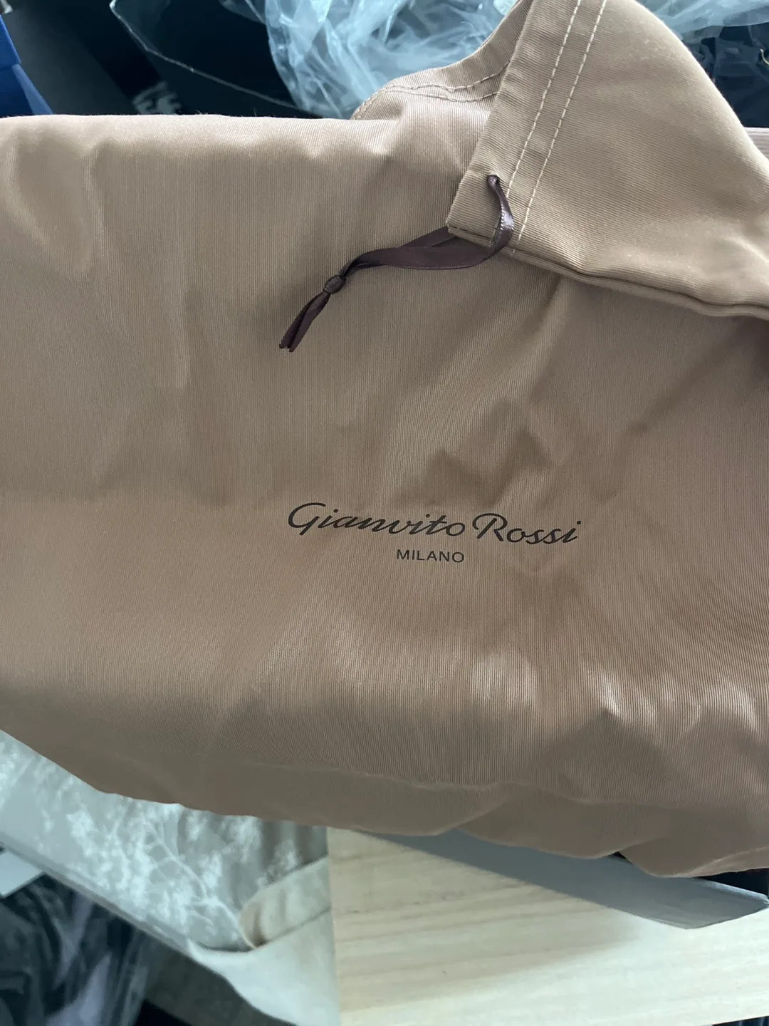 Gianvito Rossi Shoe Box image indicator(6)