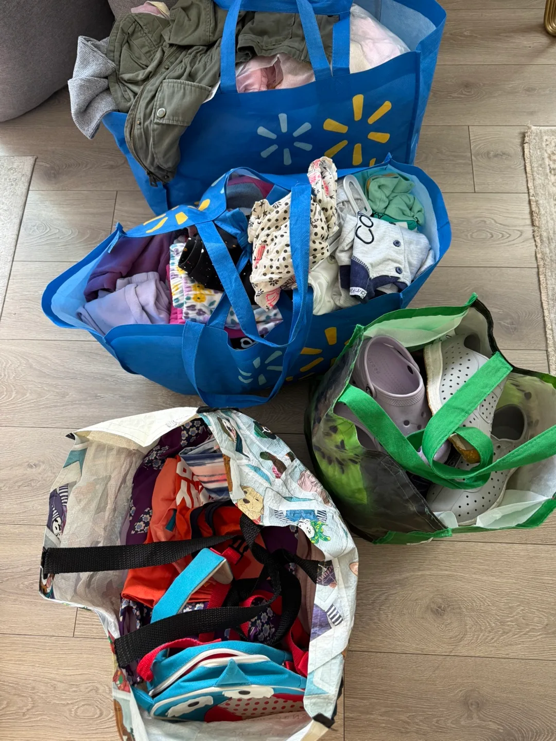 Assorted Clothing & Shoes 4-8y thumbnail