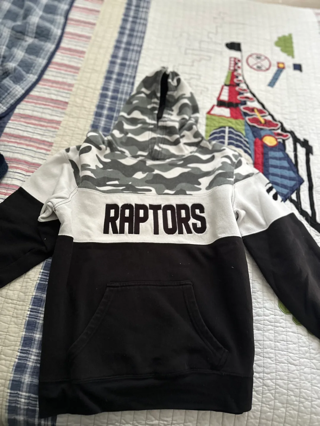 Kids' Raptors, Converse, Barca, Roots Hoodies image indicator(3)