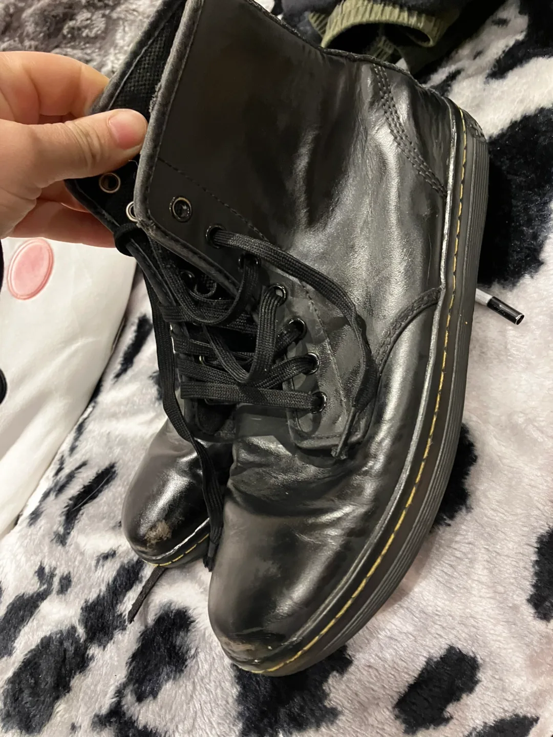 Dr. Martens Black Leather Boots, size 8 🥕 image indicator(3)