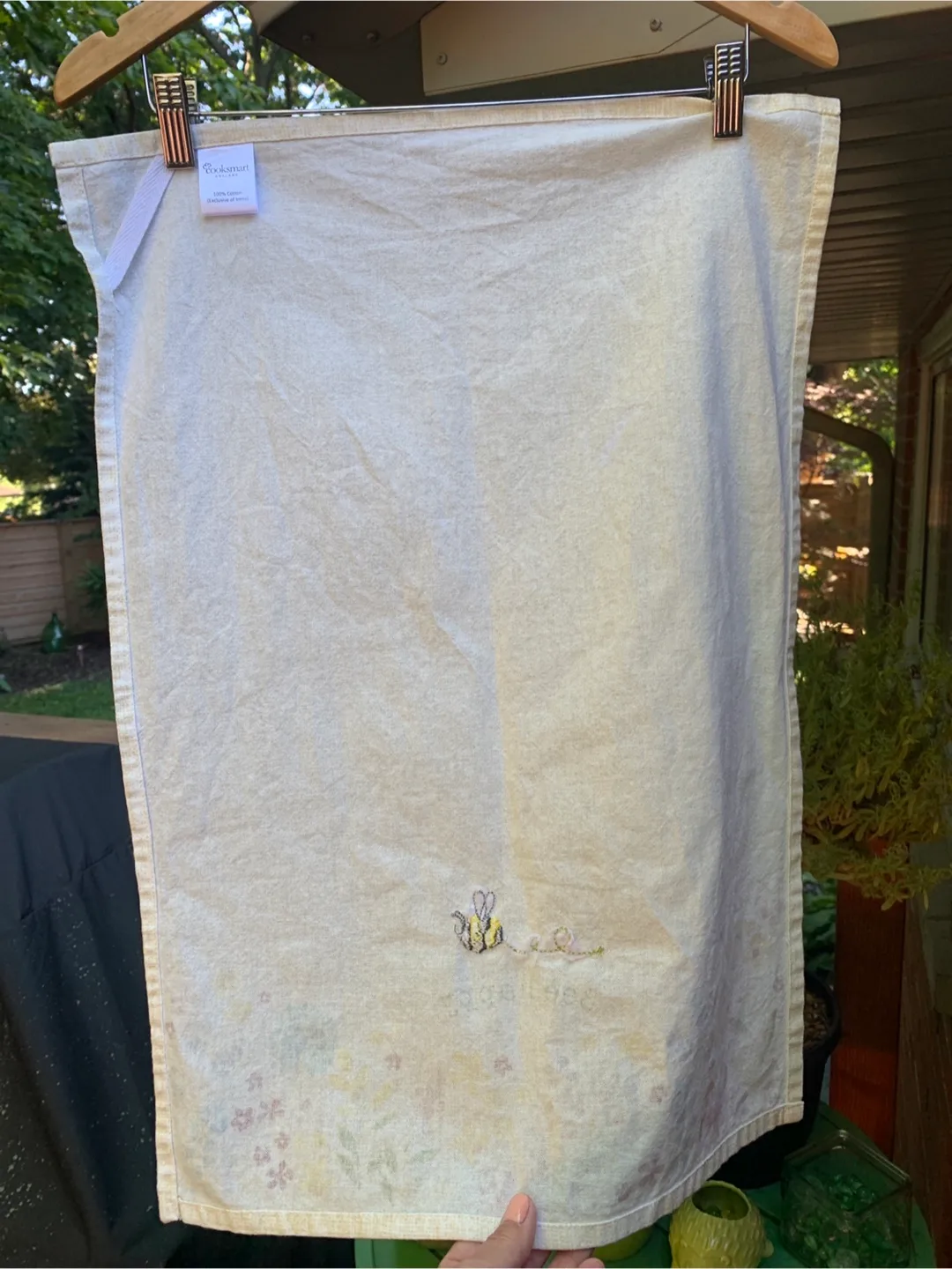 Cooksmart England Bee Happy Tea Towel image indicator(9)