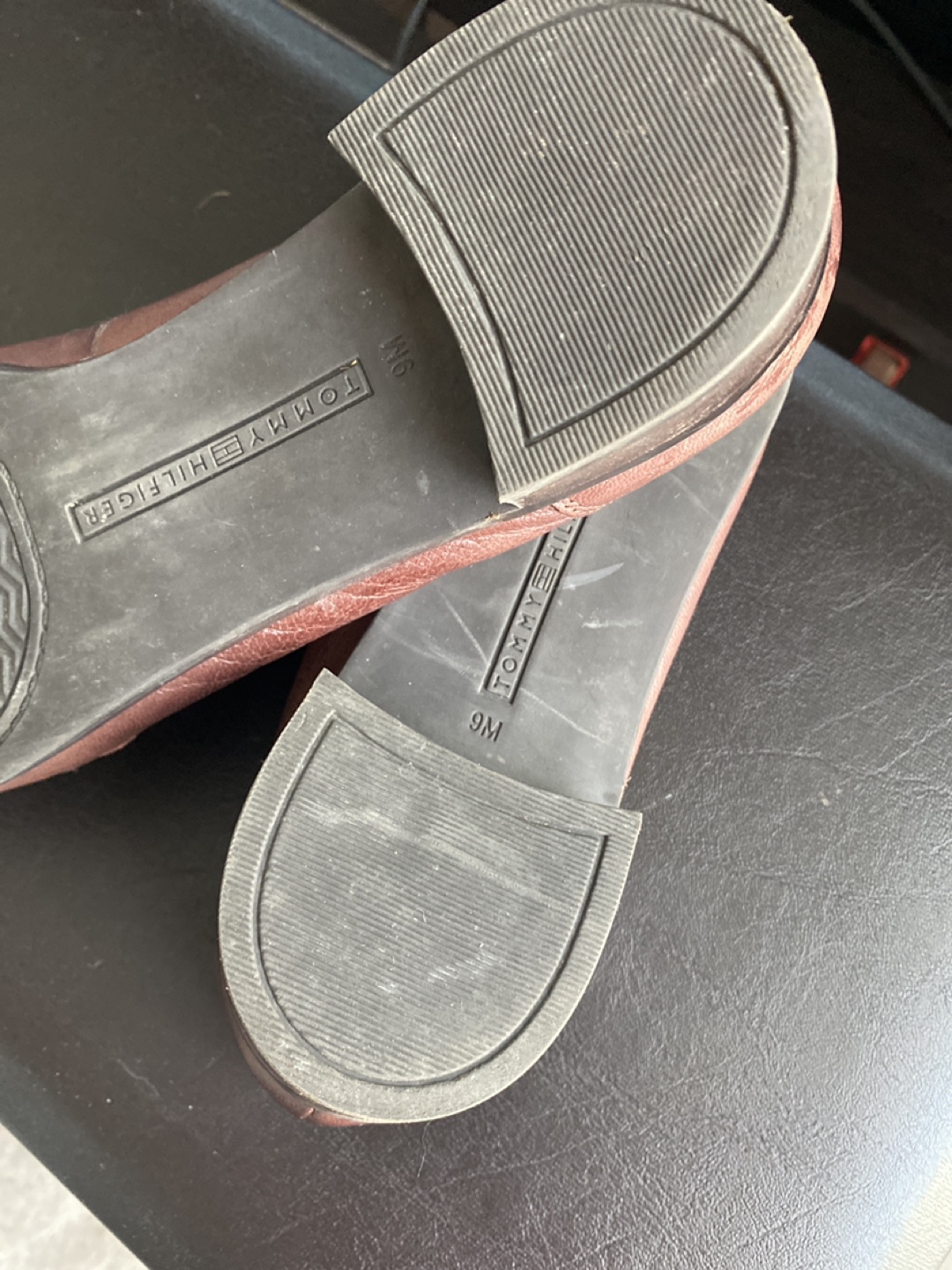 Tommy Hilfiger Wine Leather Loafers - Size 9M - photo 4