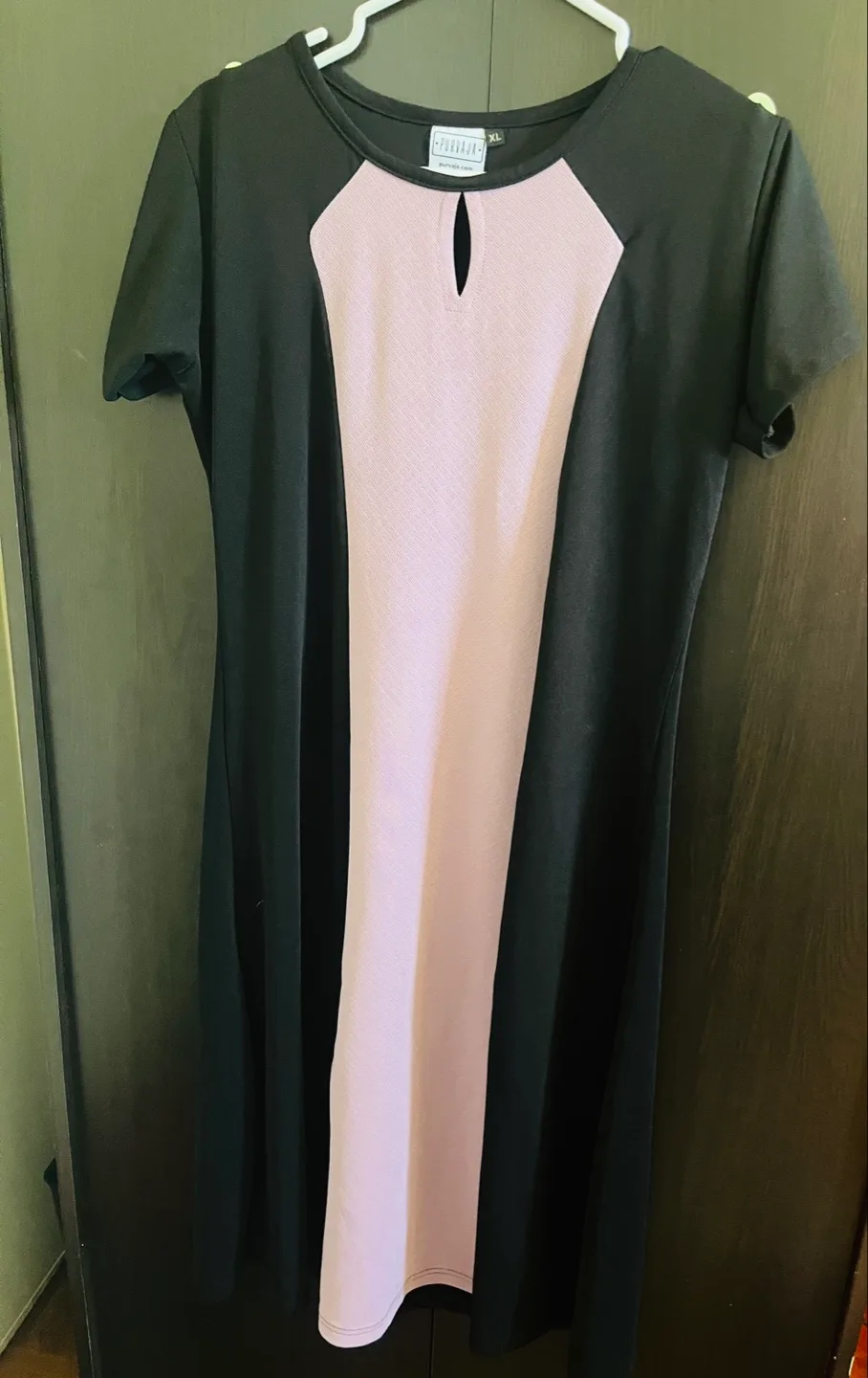 XL Black & Pink Dress thumbnail