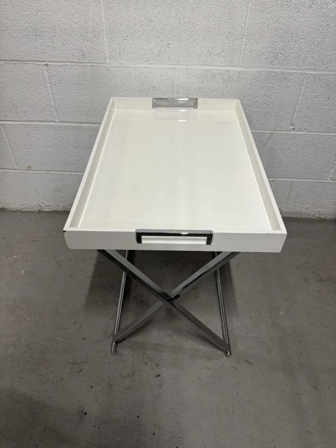 White Lacquer & Chrome Folding Side Table image indicator(2)