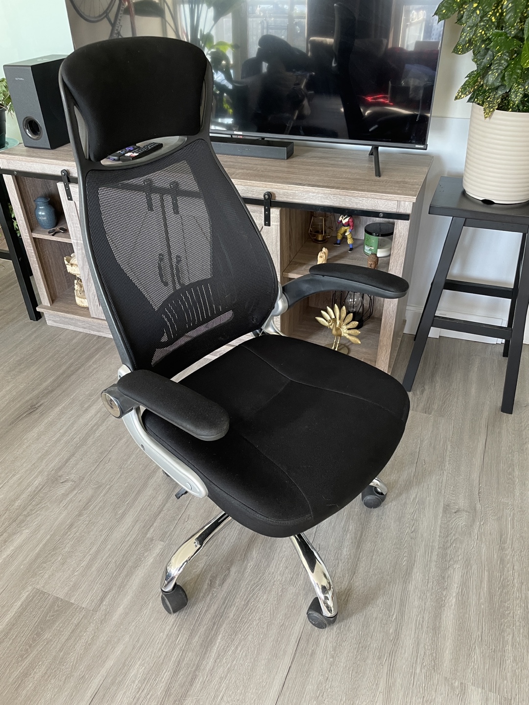 Black Ergonomic Mesh Office Chair