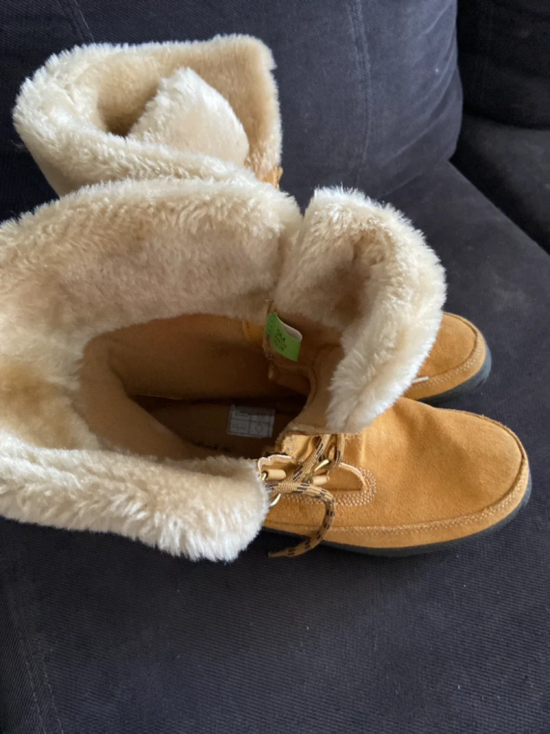 Timberland Winter Boots - Size 9M thumbnail
