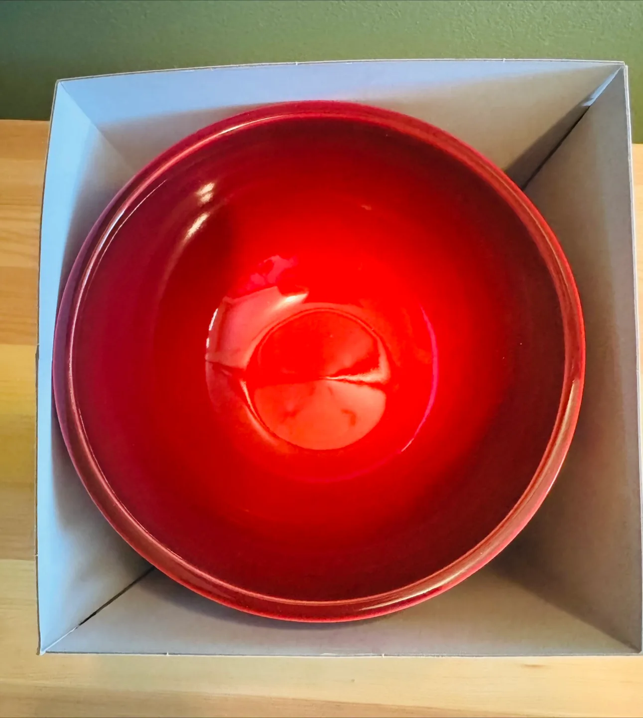 New Le Creuset - Cerise Minimalist Cereal Bowls image indicator(3)