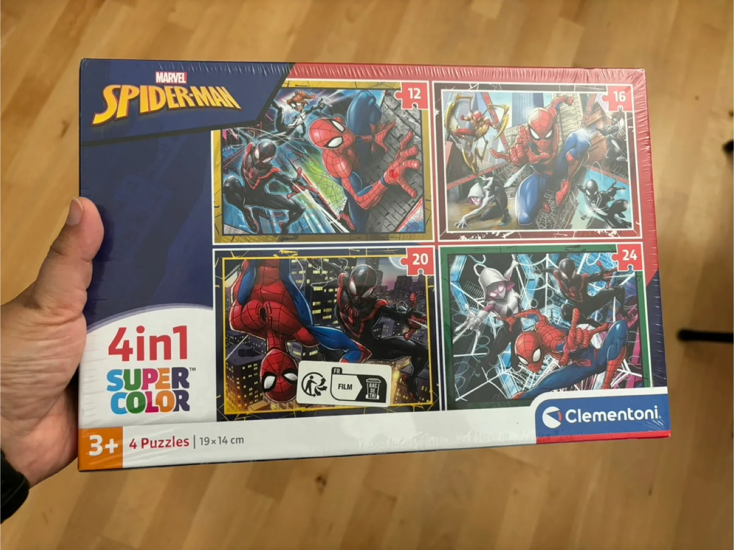 Marvel Spider-Man 4in1 Super Color Puzzle - New thumbnail