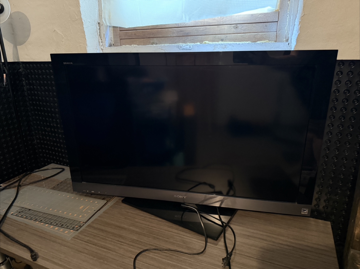 Sony BRAVIA LCD TV 40” - photo 2