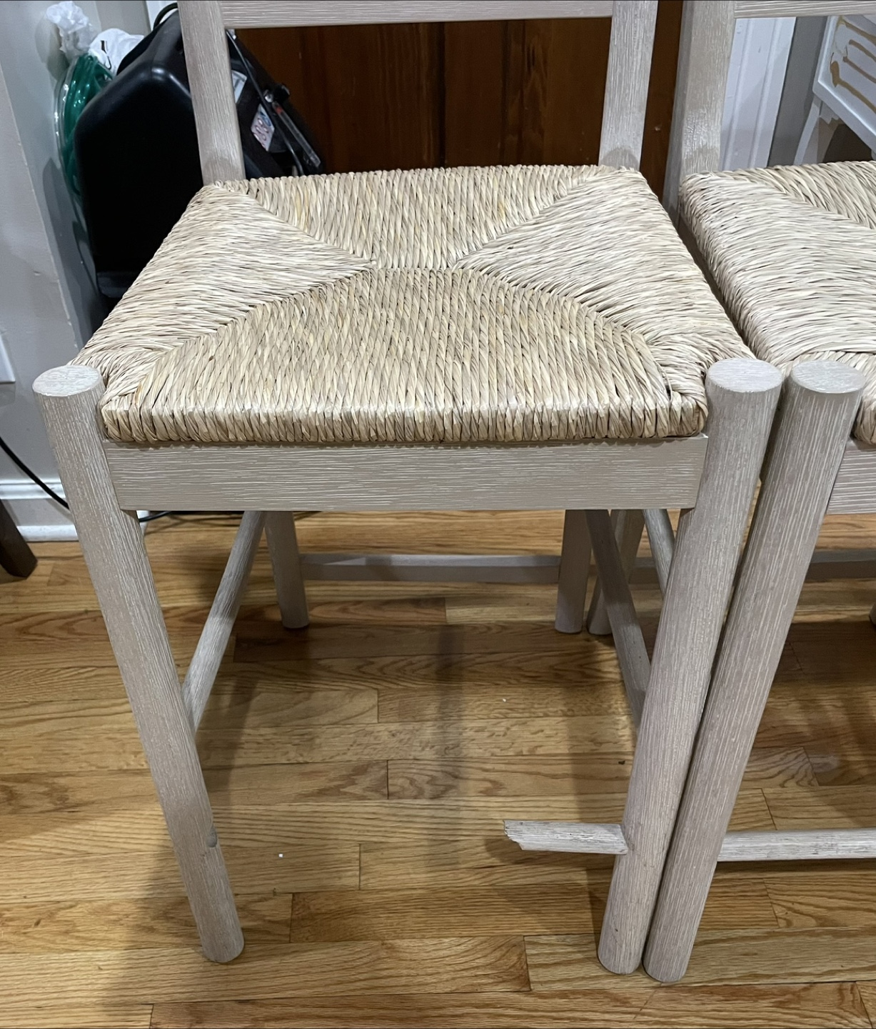 Set of 4 Seat Dining Chairs - photo 2