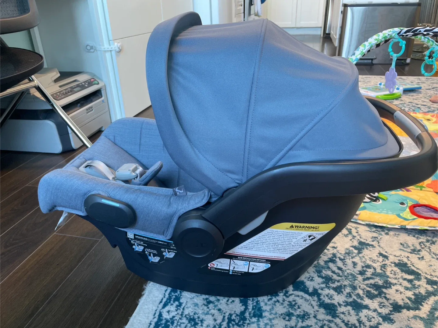 [final price] UPPAbaby Mesa V2 Infant Car Seat - Gregory image indicator(4)