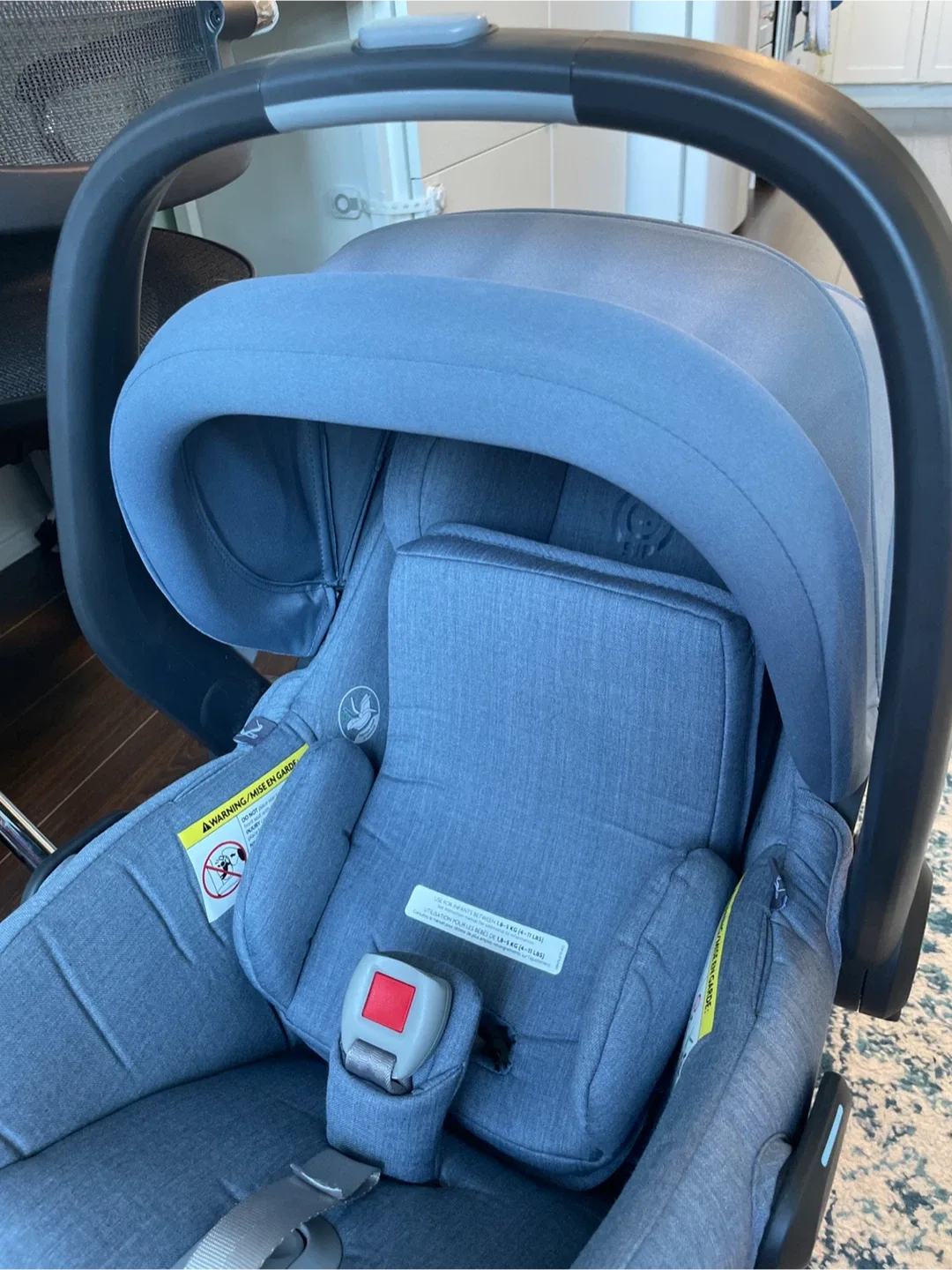 [final price] UPPAbaby Mesa V2 Infant Car Seat - Gregory image indicator(6)