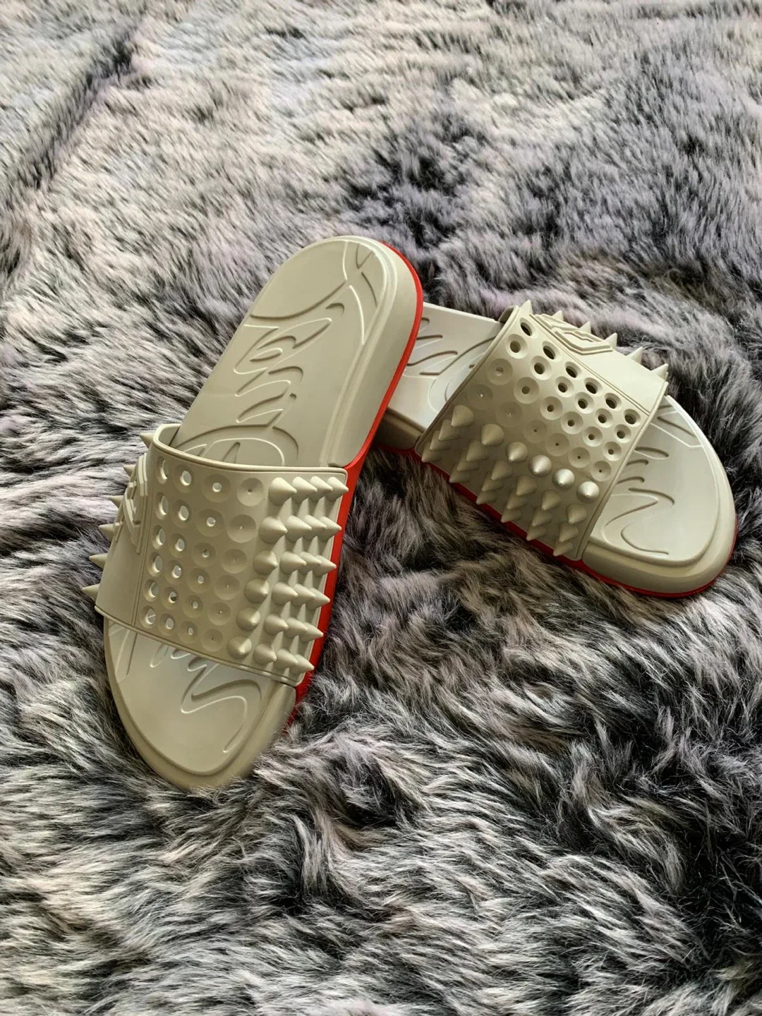 Christian Louboutin Loubi Pool Flat Slides - Size 45 image indicator(2)
