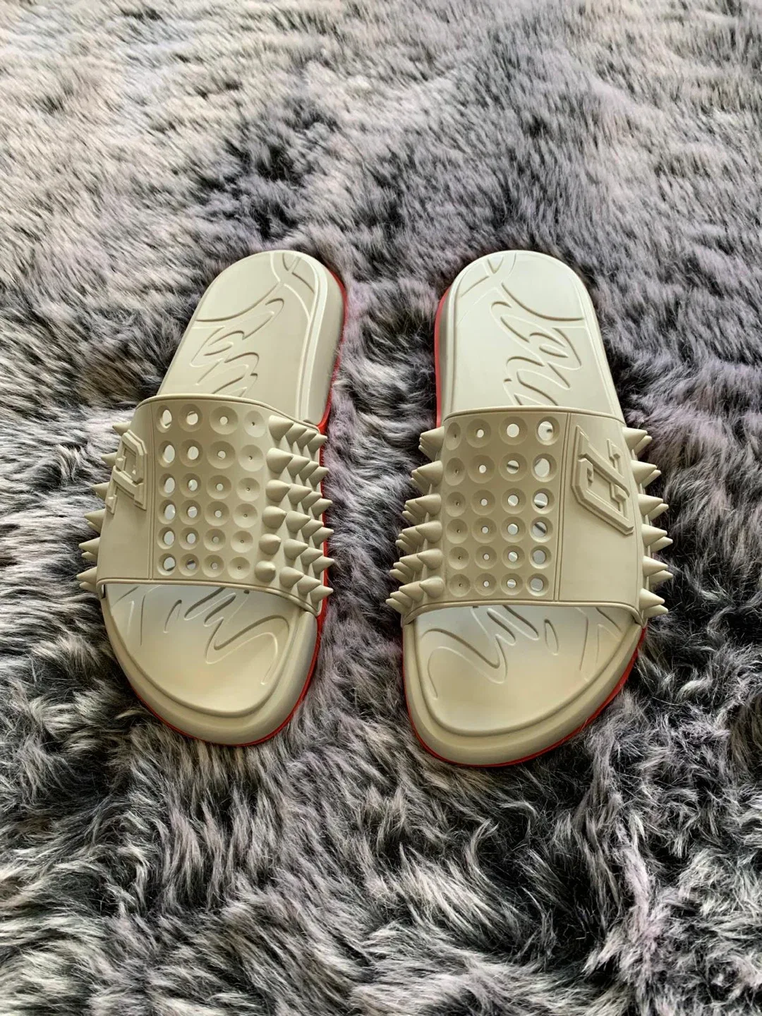 Christian Louboutin Loubi Pool Flat Slides - Size 45 image indicator(4)