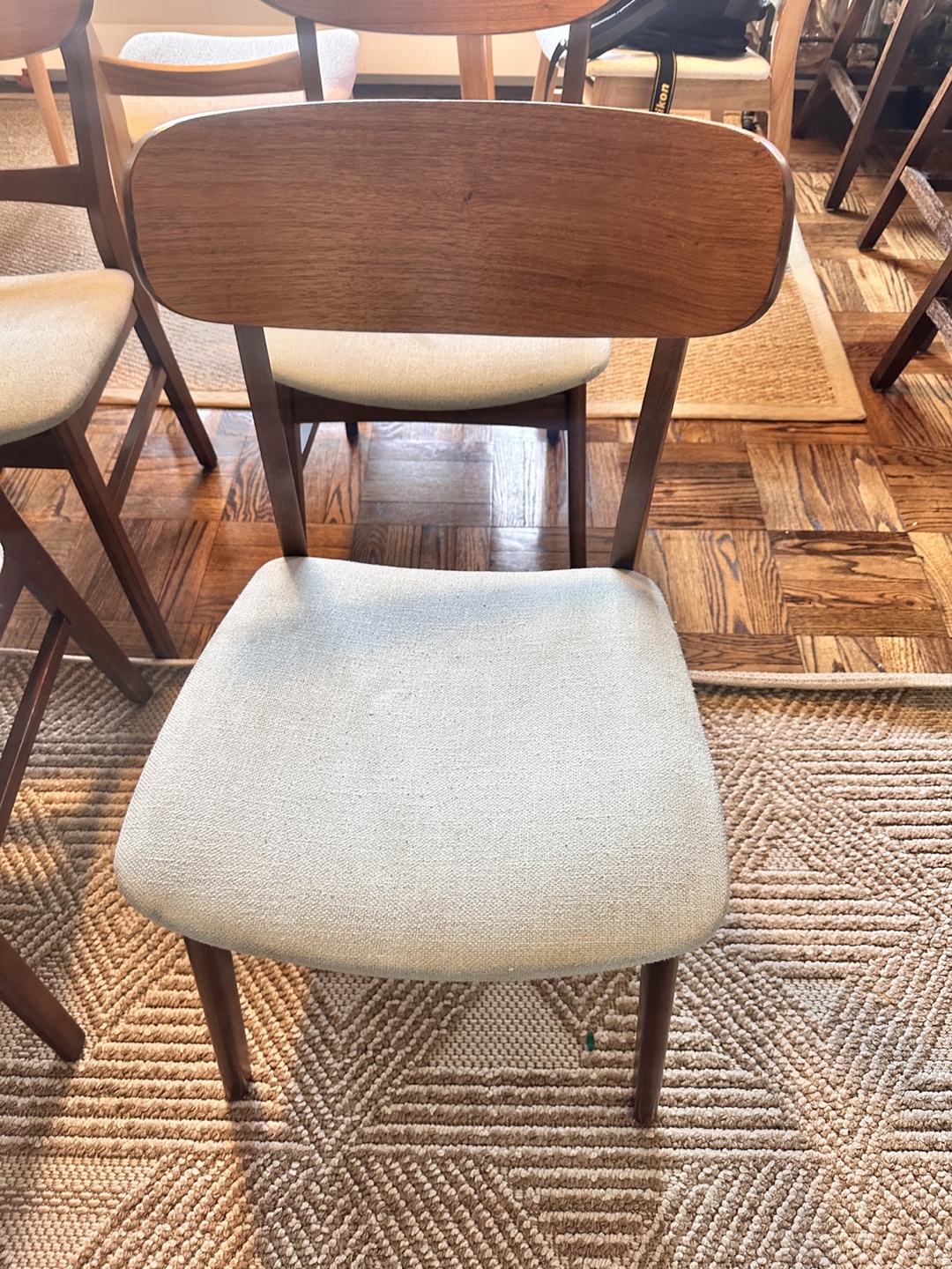 Mid-Century Modern Dining Chairs - Set of 4 - photo 3