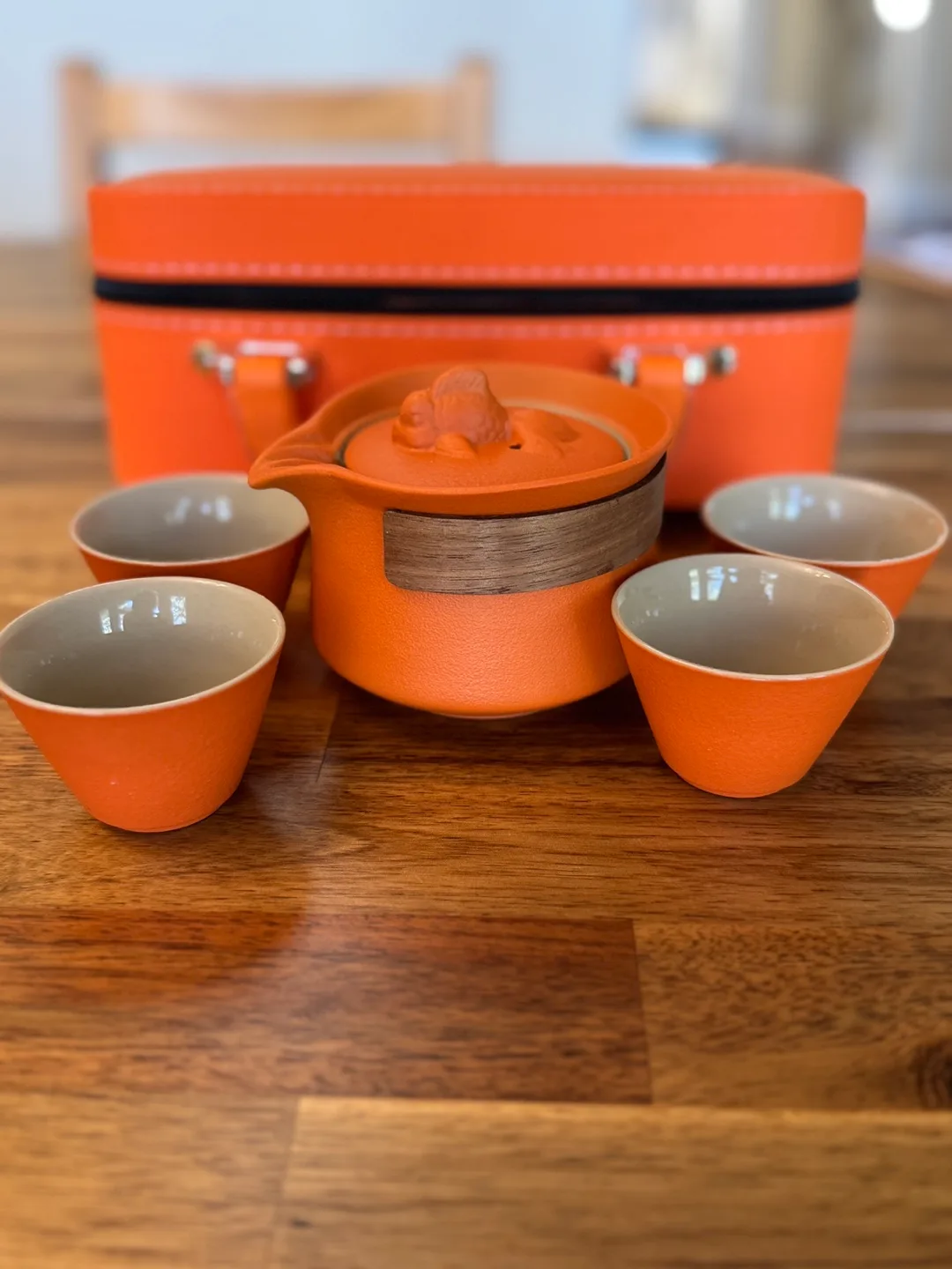 Orange Tea Set with Carrying Case image indicator(2)