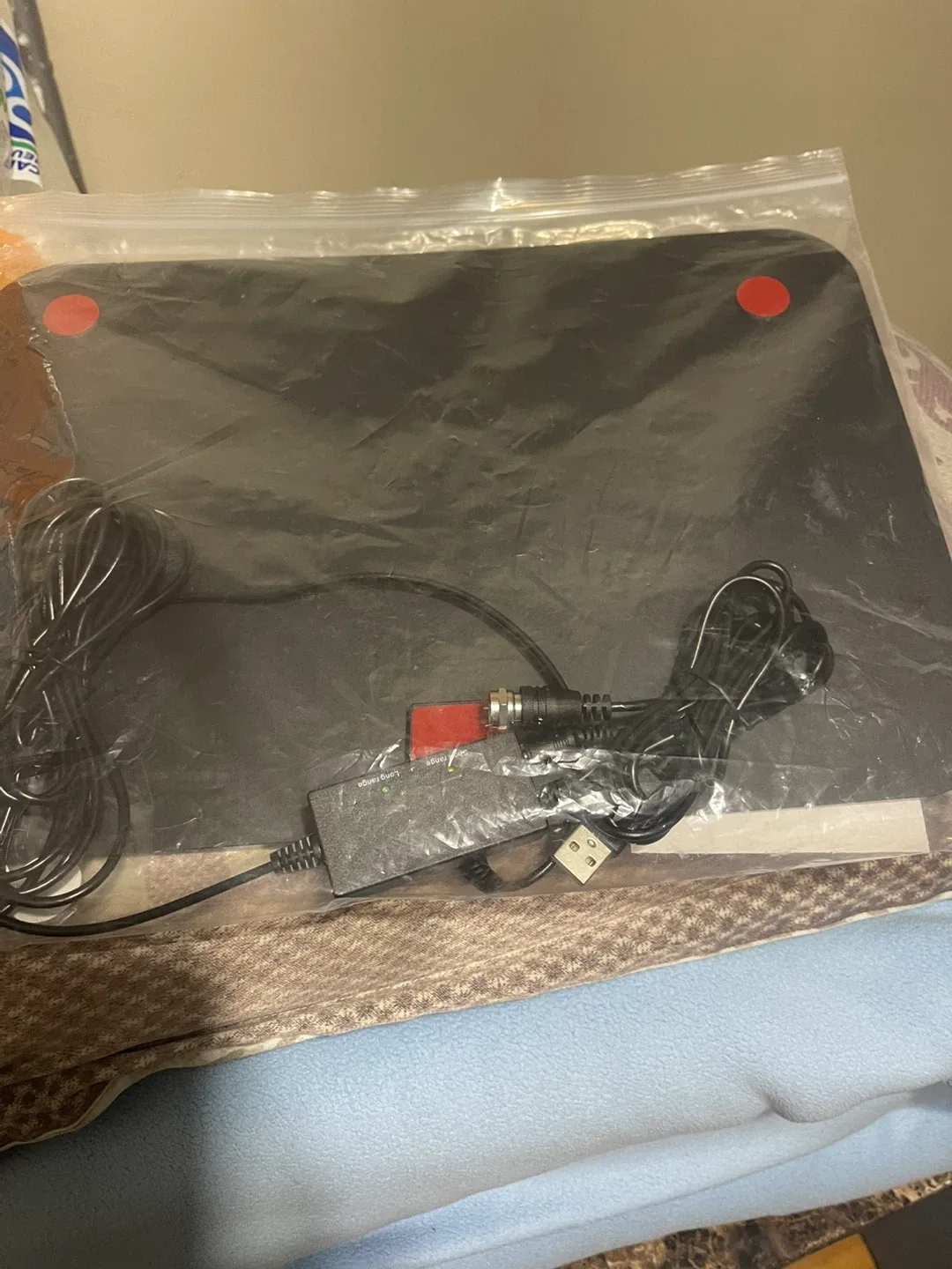 Indoor Digital TV Antenna - New in Package image indicator(2)