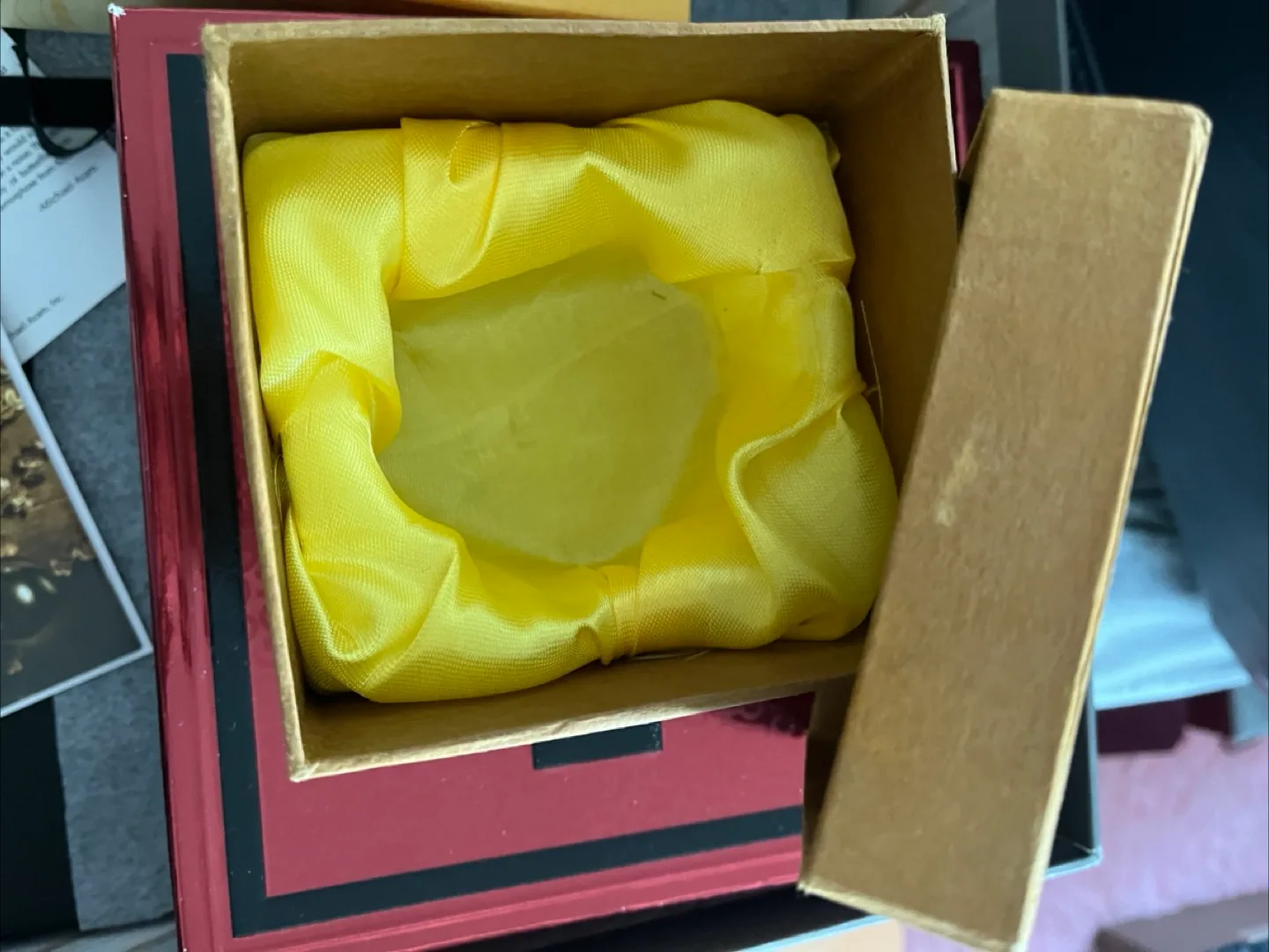 Facial Gua Sha Tool with Box image indicator(4)