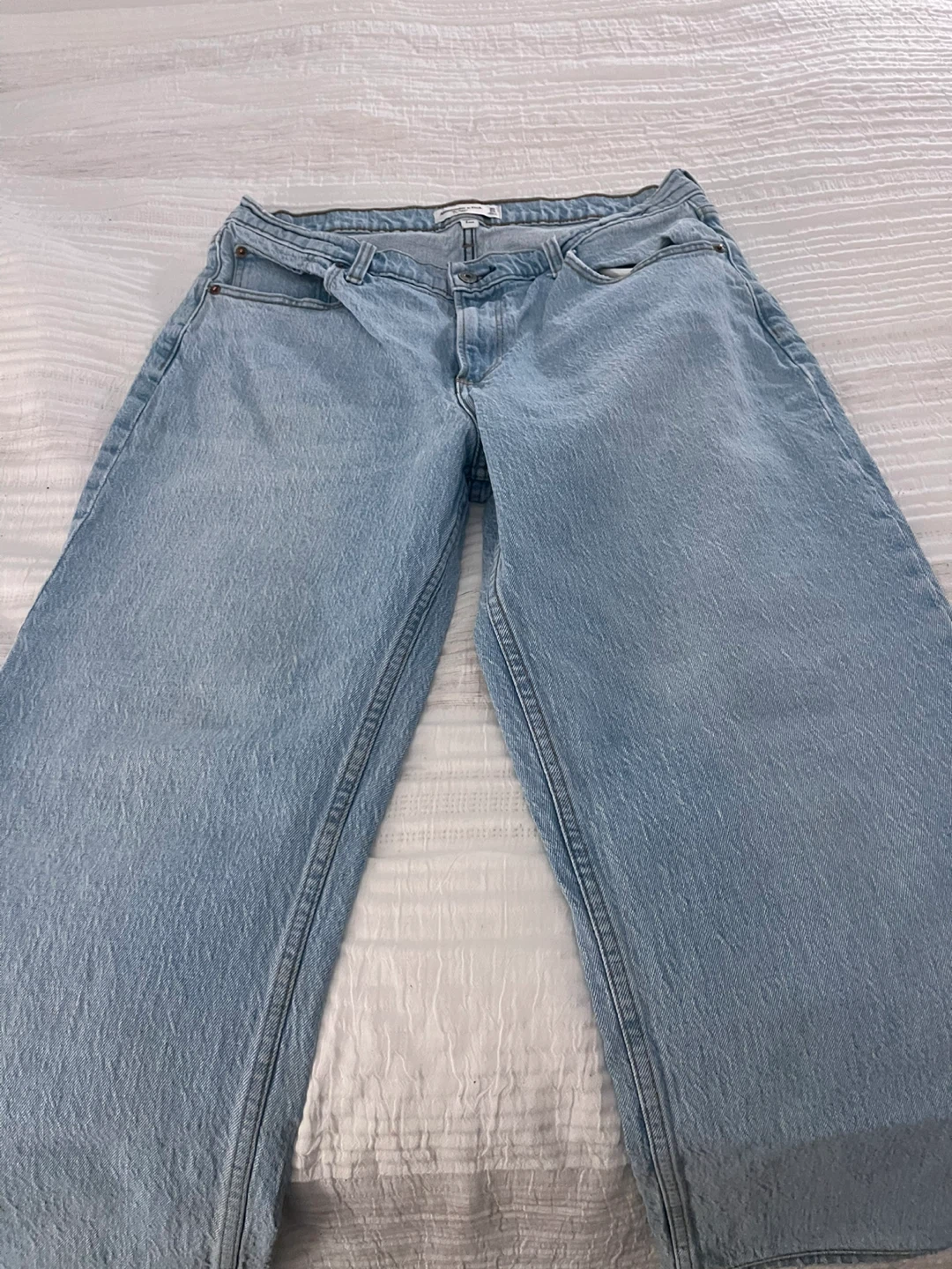 Abercrombie & Fitch The Baggy Low Rise Jeans - Size 30