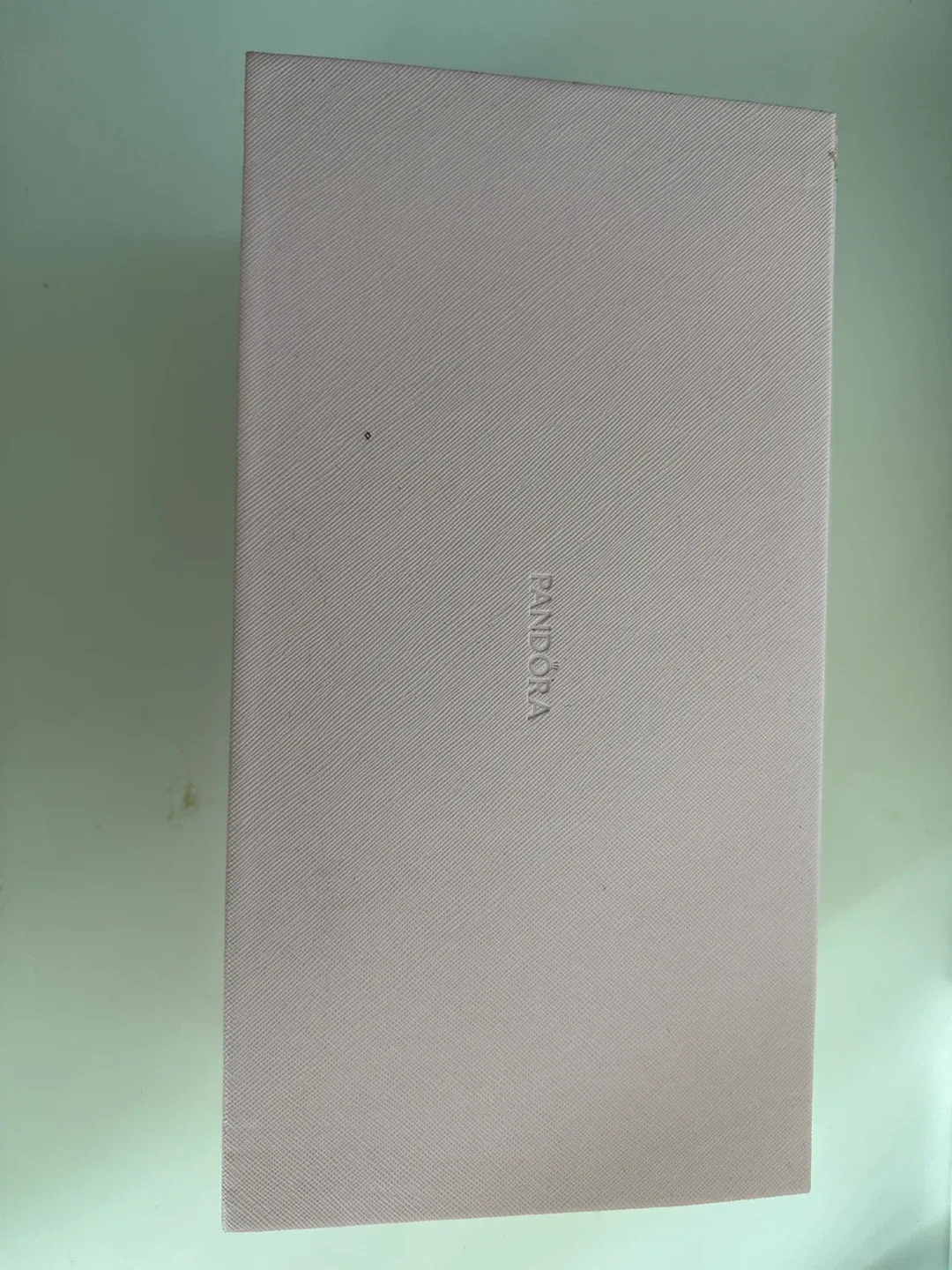 Moving out sale: Pandora Pink Jewellery Box image indicator(4)