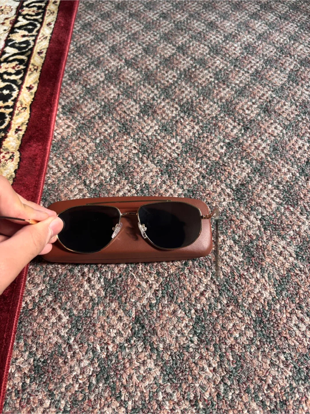 Shize Eyewear Sunglasses with Case image indicator(2)