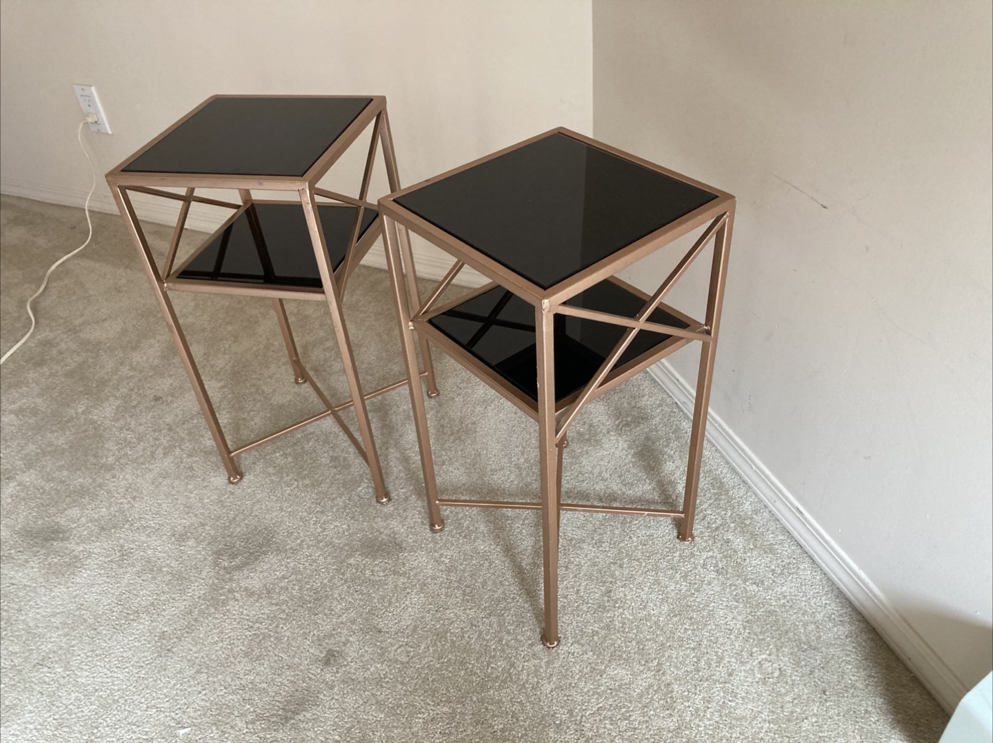 Accent side tables - photo 4