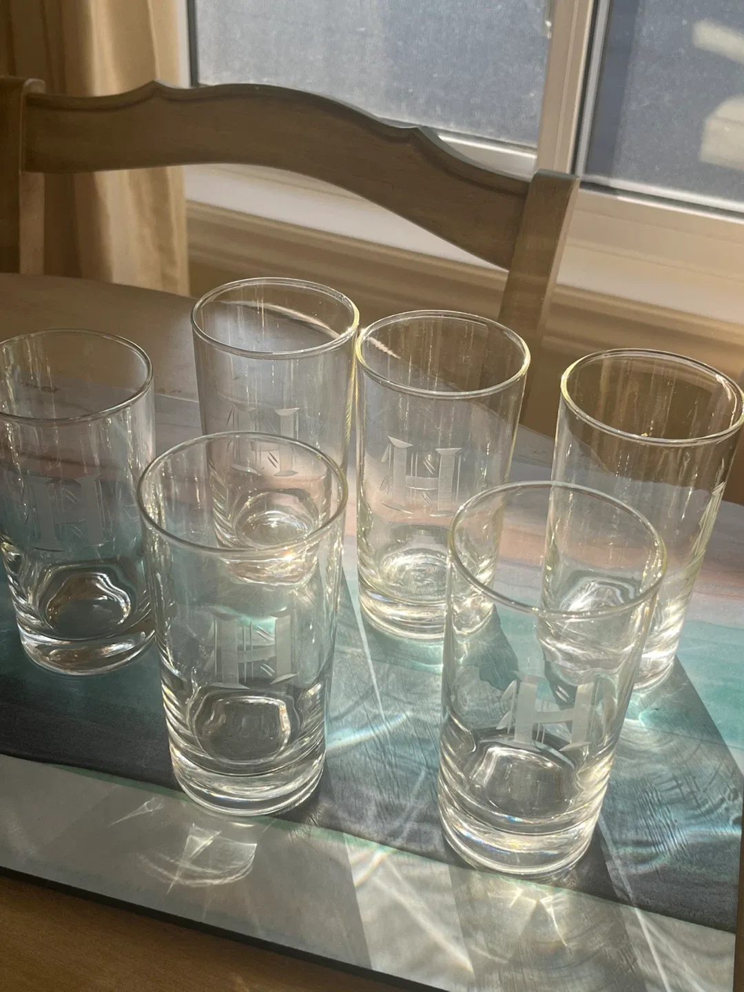 Set of 6 glasses, etched with a letter H image indicator(3)