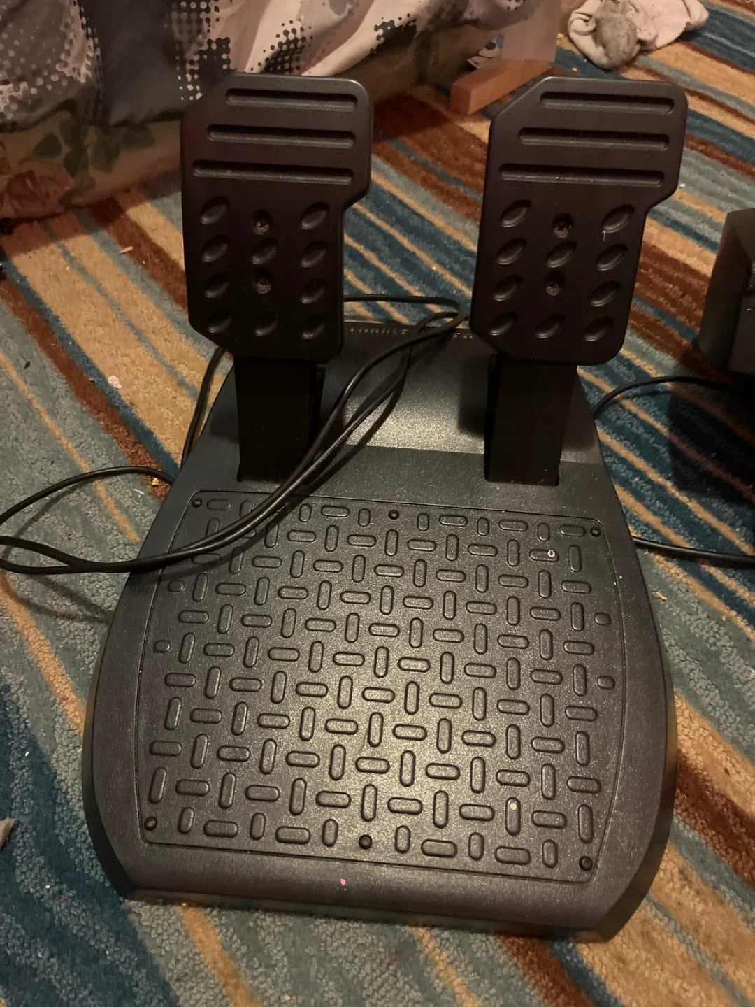 Thrustmaster T80 Racing Wheel for PlayStation image indicator(2)