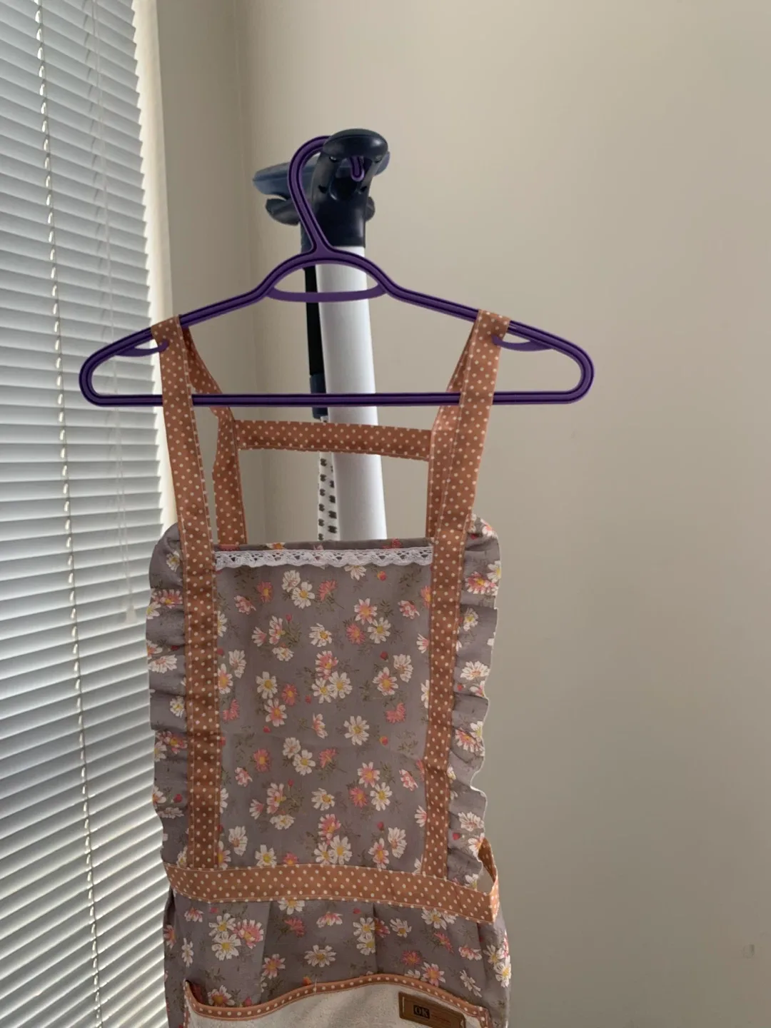 Handmade Floral Apron with Towel Pocket thumbnail