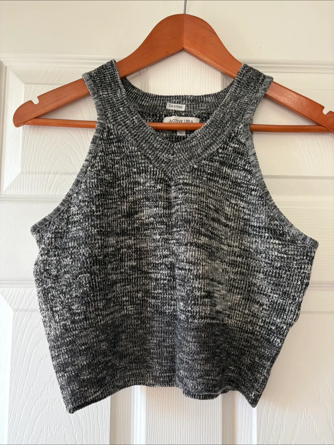 Active USA Cropped Tank Top - Size L image indicator(2)