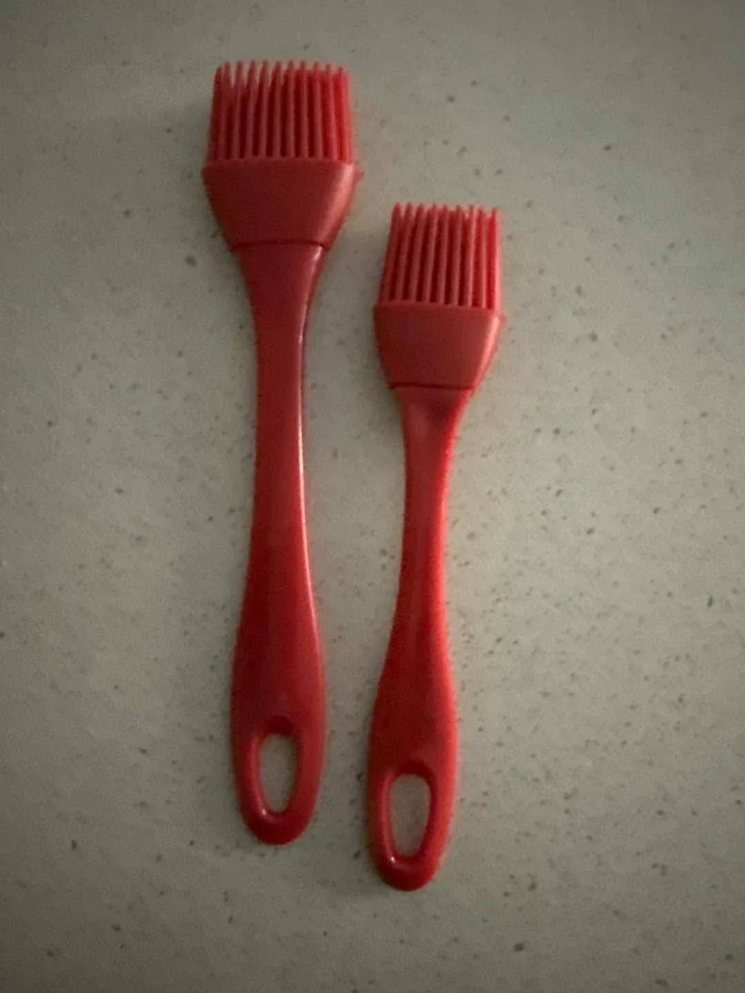 Red Silicone Basting Brushes - Set of 2 thumbnail
