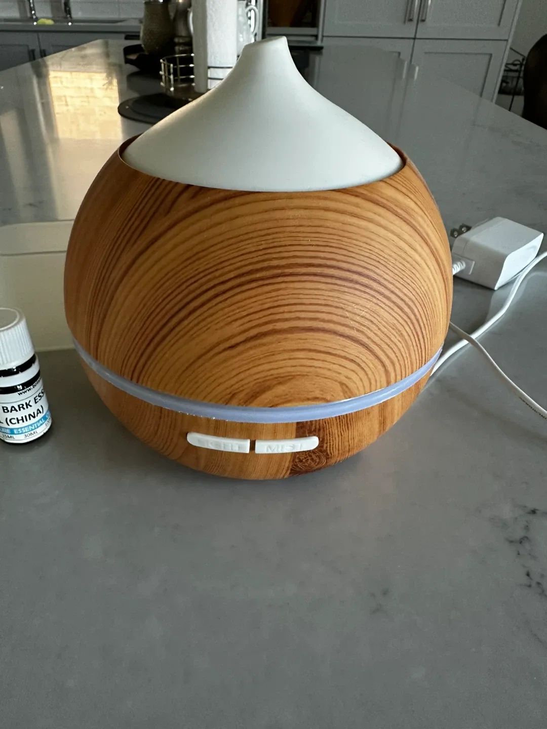 Essential Oil Diffuser with Oils image indicator(2)