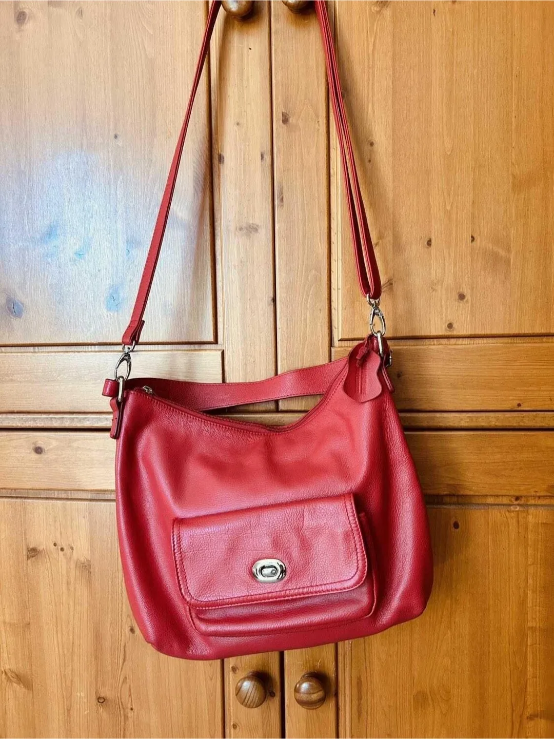 Leather handbag purse with shoulder & crossbody straps image indicator(2)