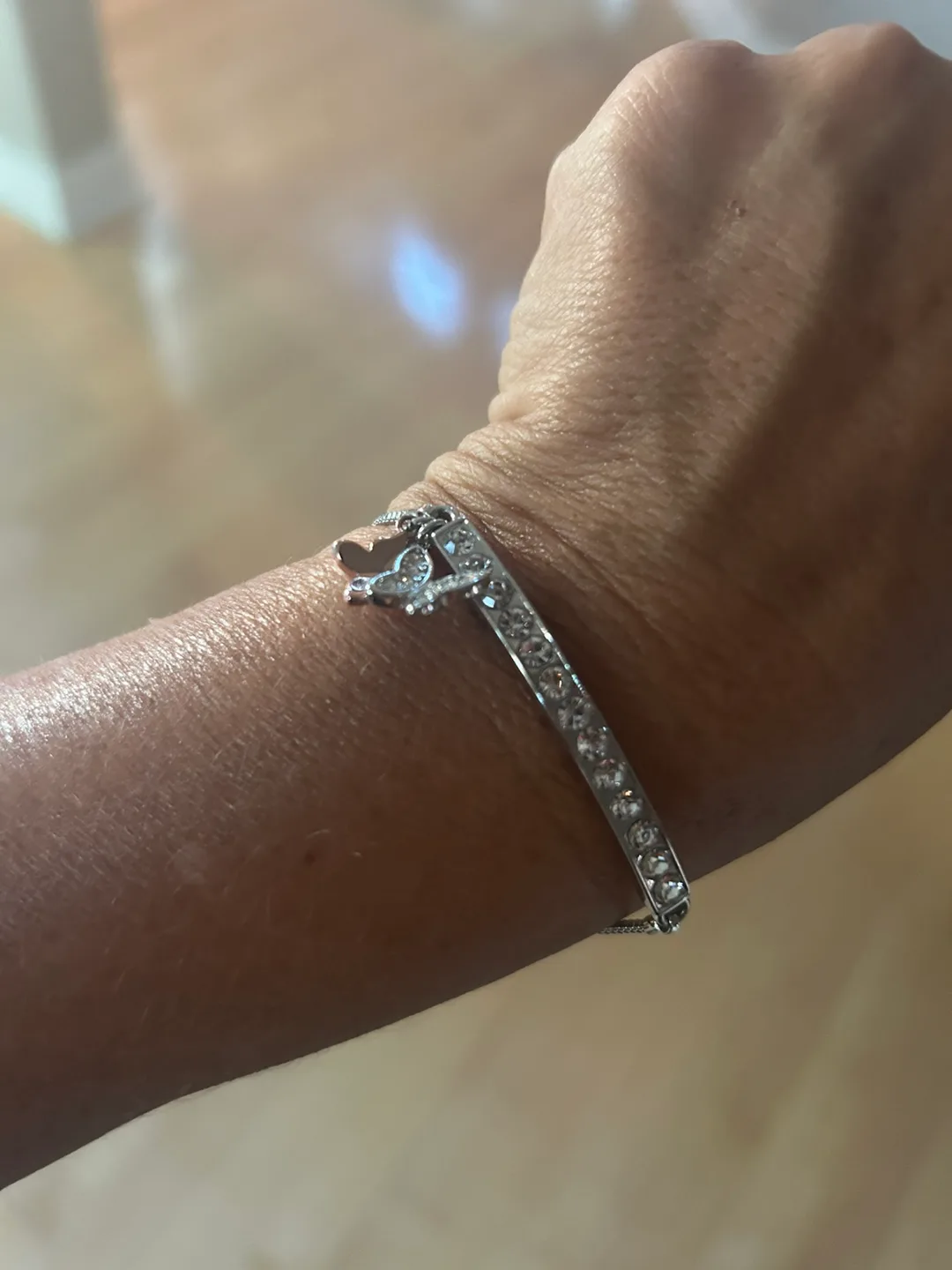 Brilliance Butterfly Crystal Bracelet image indicator(2)