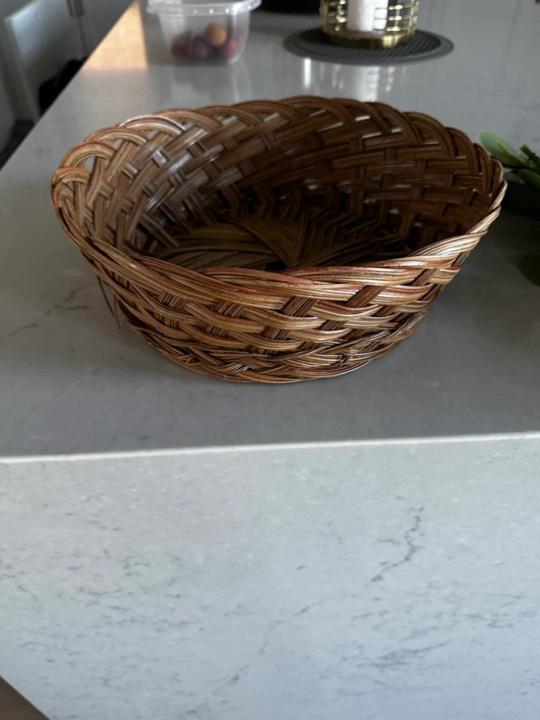 Woven Basket - Brown image indicator(2)