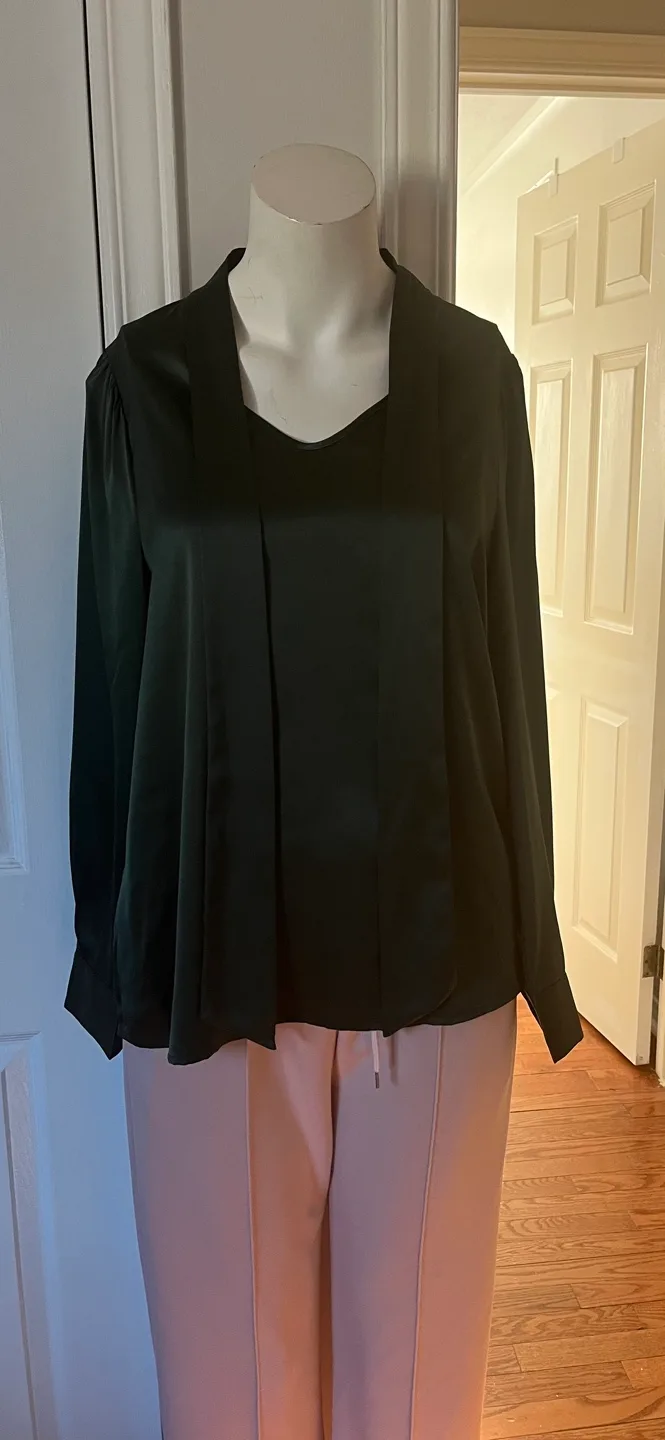 Grace Karin Women's Green Tie-Neck Blouse - Size S image indicator(7)