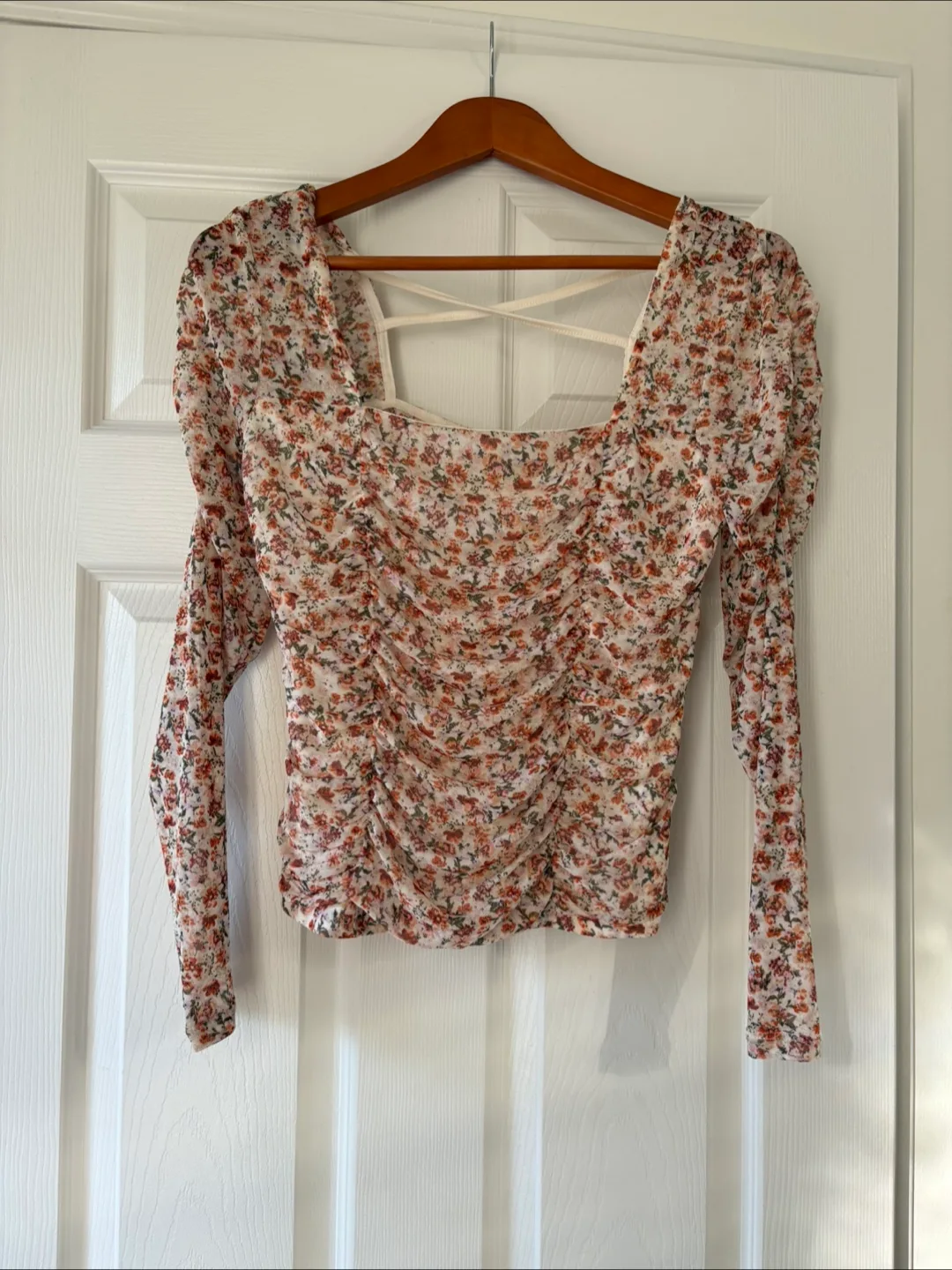 Streetwear Society Floral Top - Size M thumbnail