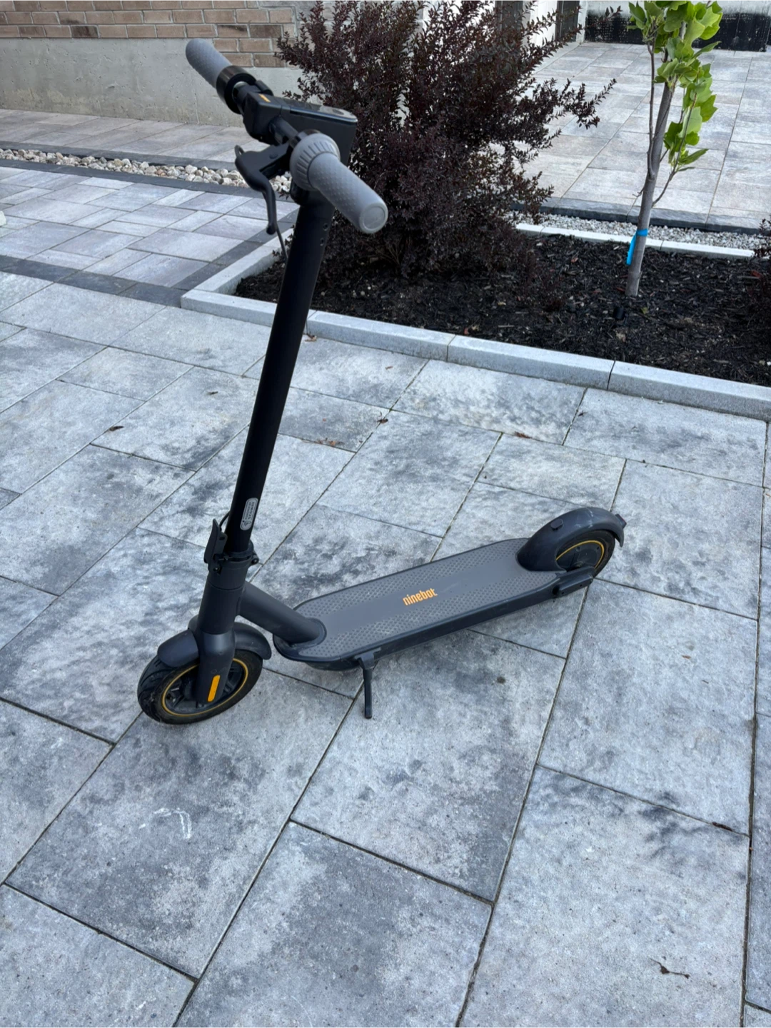 Ninebot G30P MAX (SEND OFFERS) - photo 2
