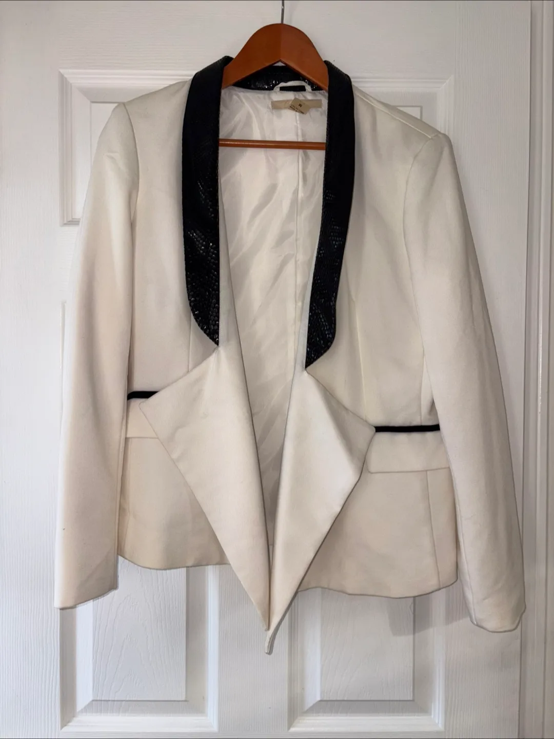 Cream Blazer - Size M thumbnail