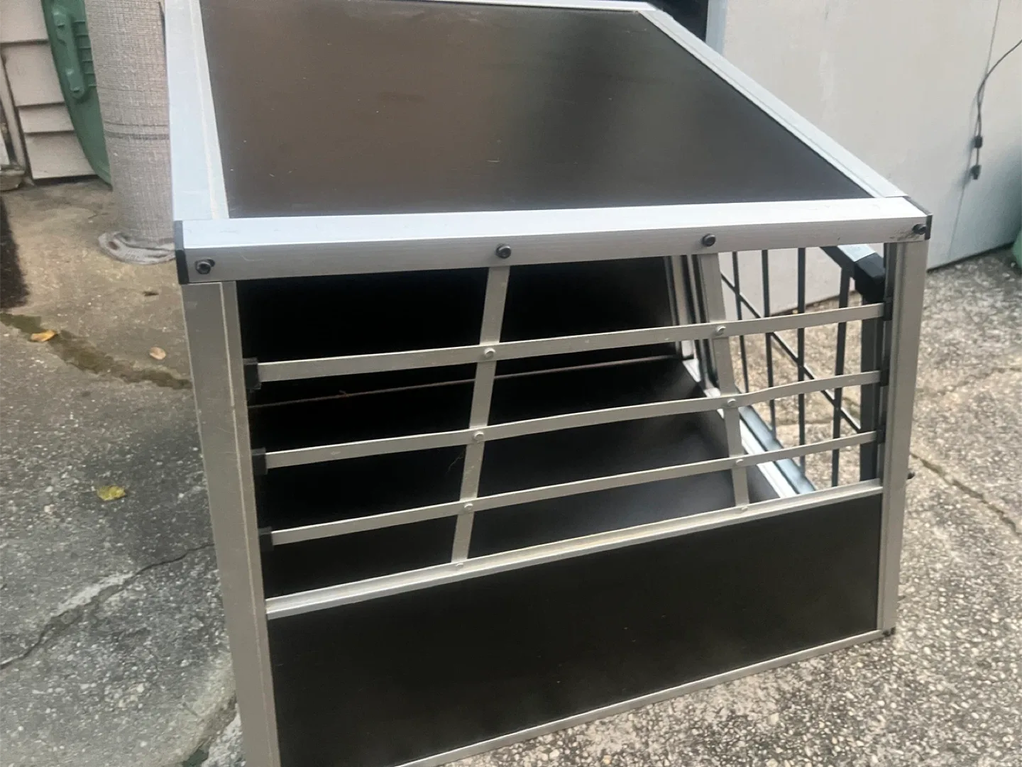 Aluminum Dog Crate “Cage” image indicator(3)